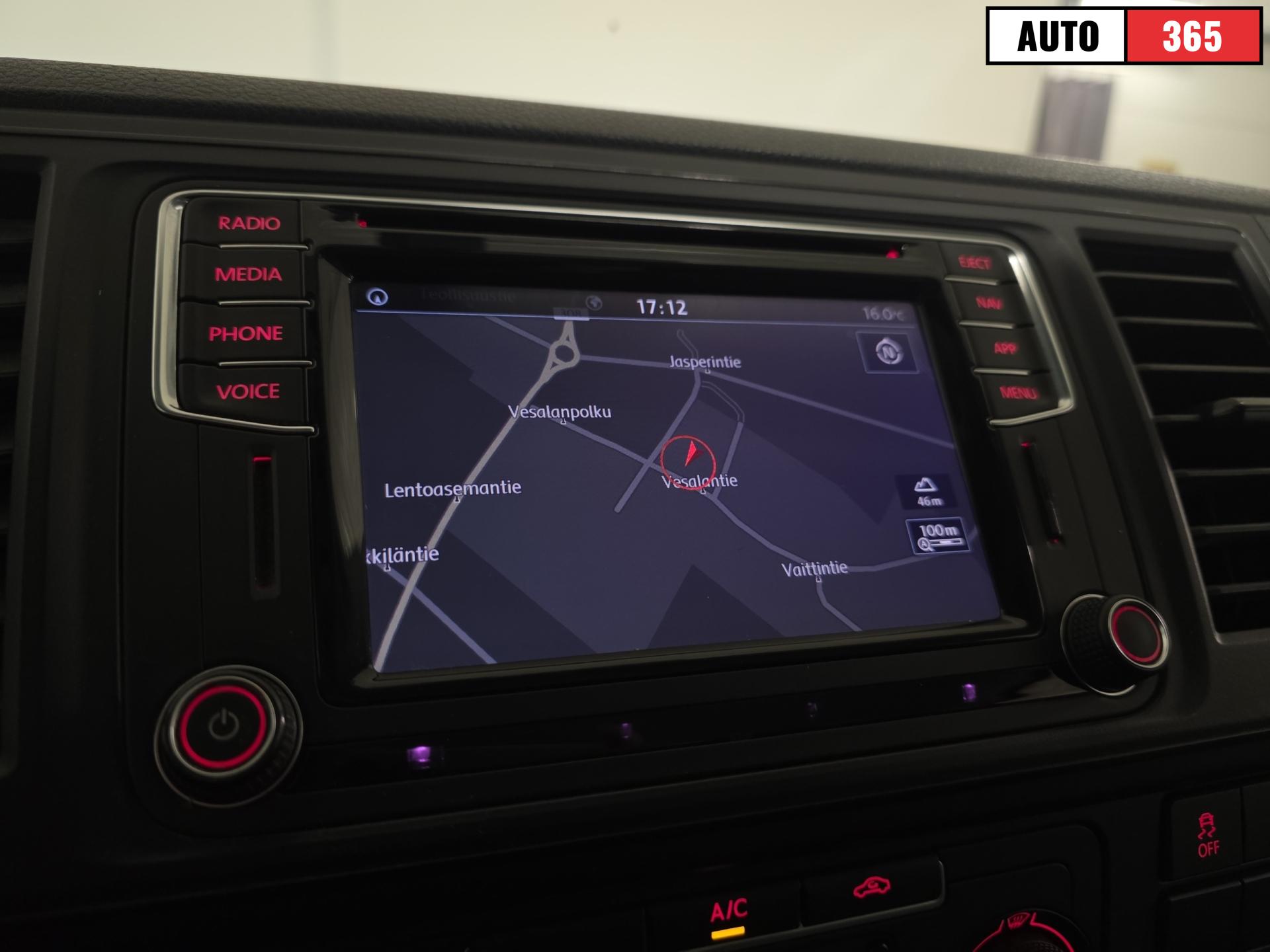 Volkswagen Transporter - Image 15