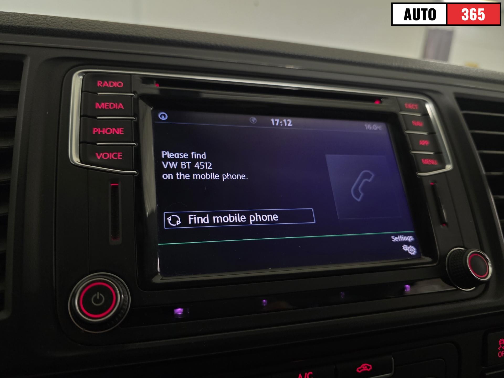 Volkswagen Transporter - Image 16