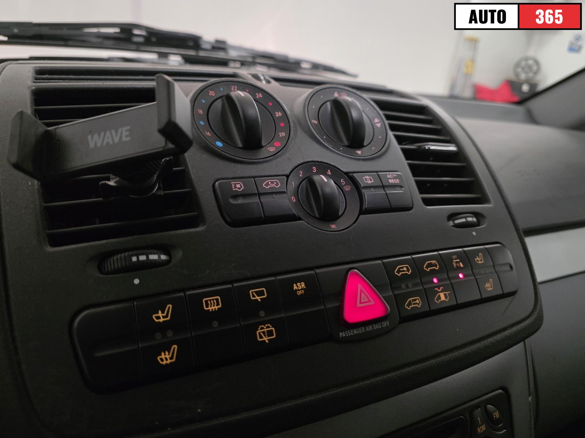 Mercedes-Benz Viano - Image 17