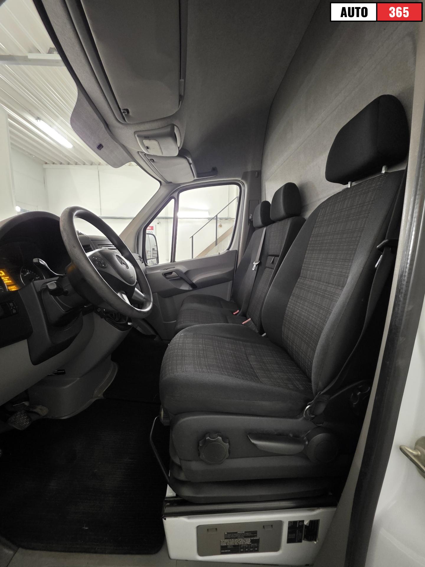 Mercedes-Benz Sprinter - Image 5