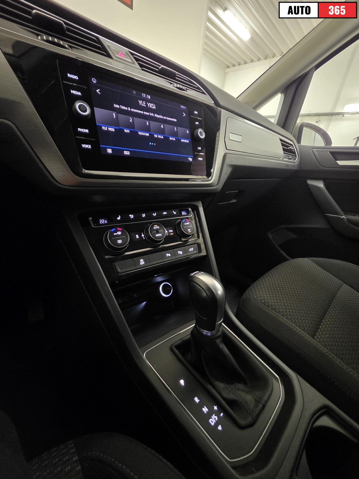 Volkswagen Touran - Image 17