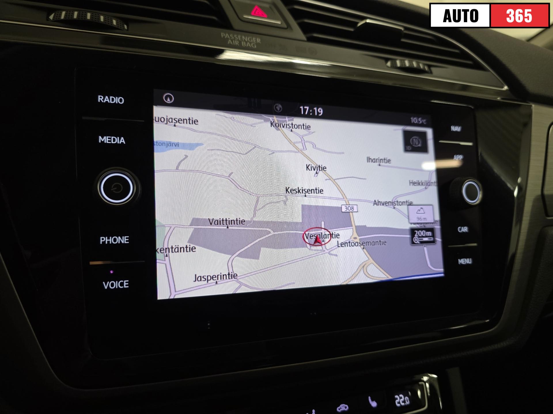 Volkswagen Touran - Image 19