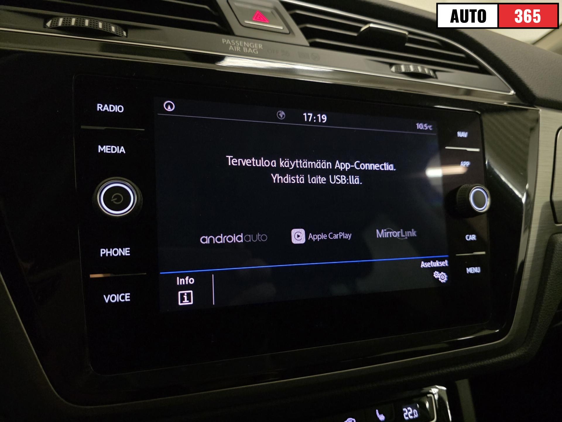 Volkswagen Touran - Image 20