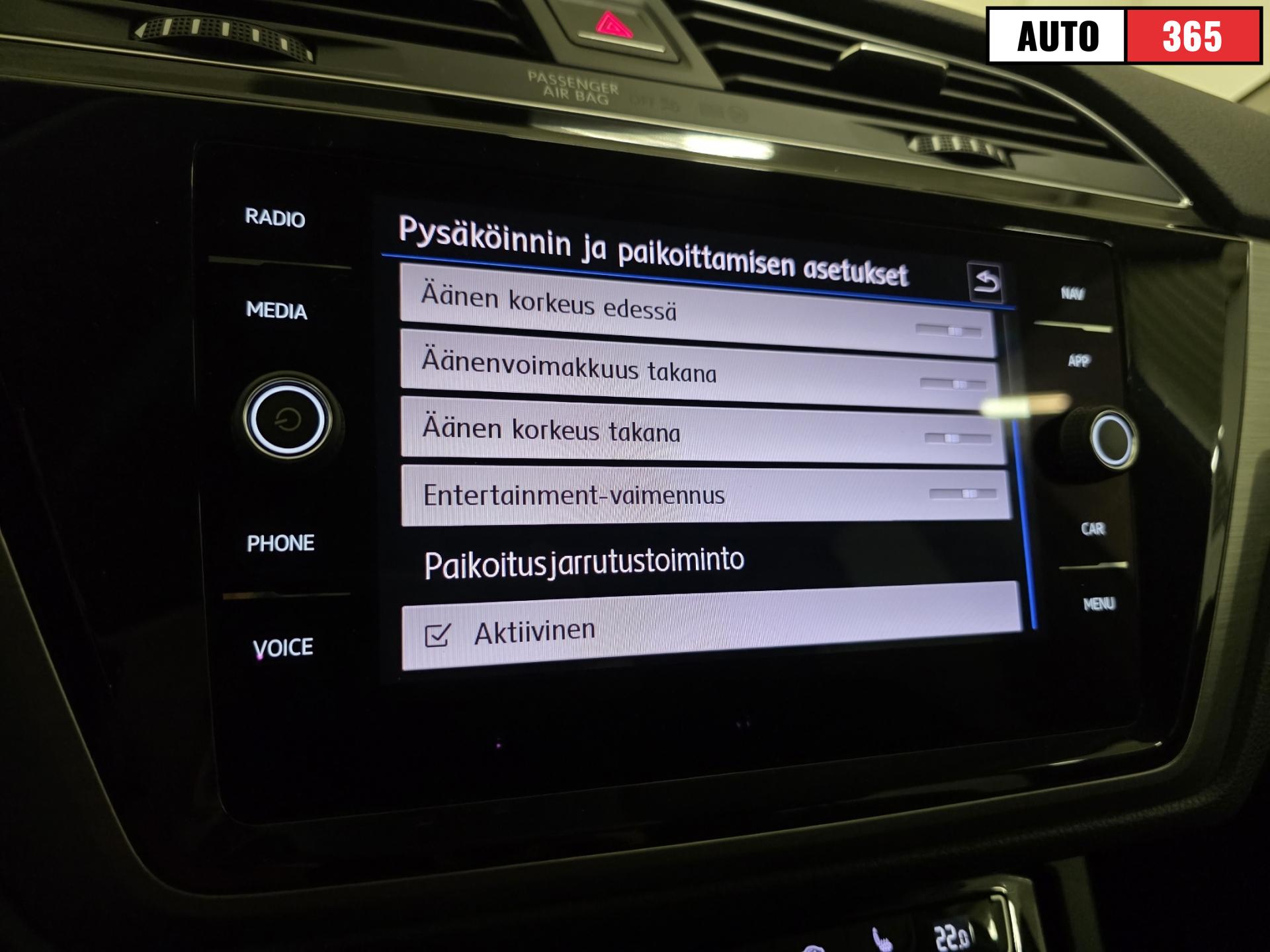 Volkswagen Touran - Image 31