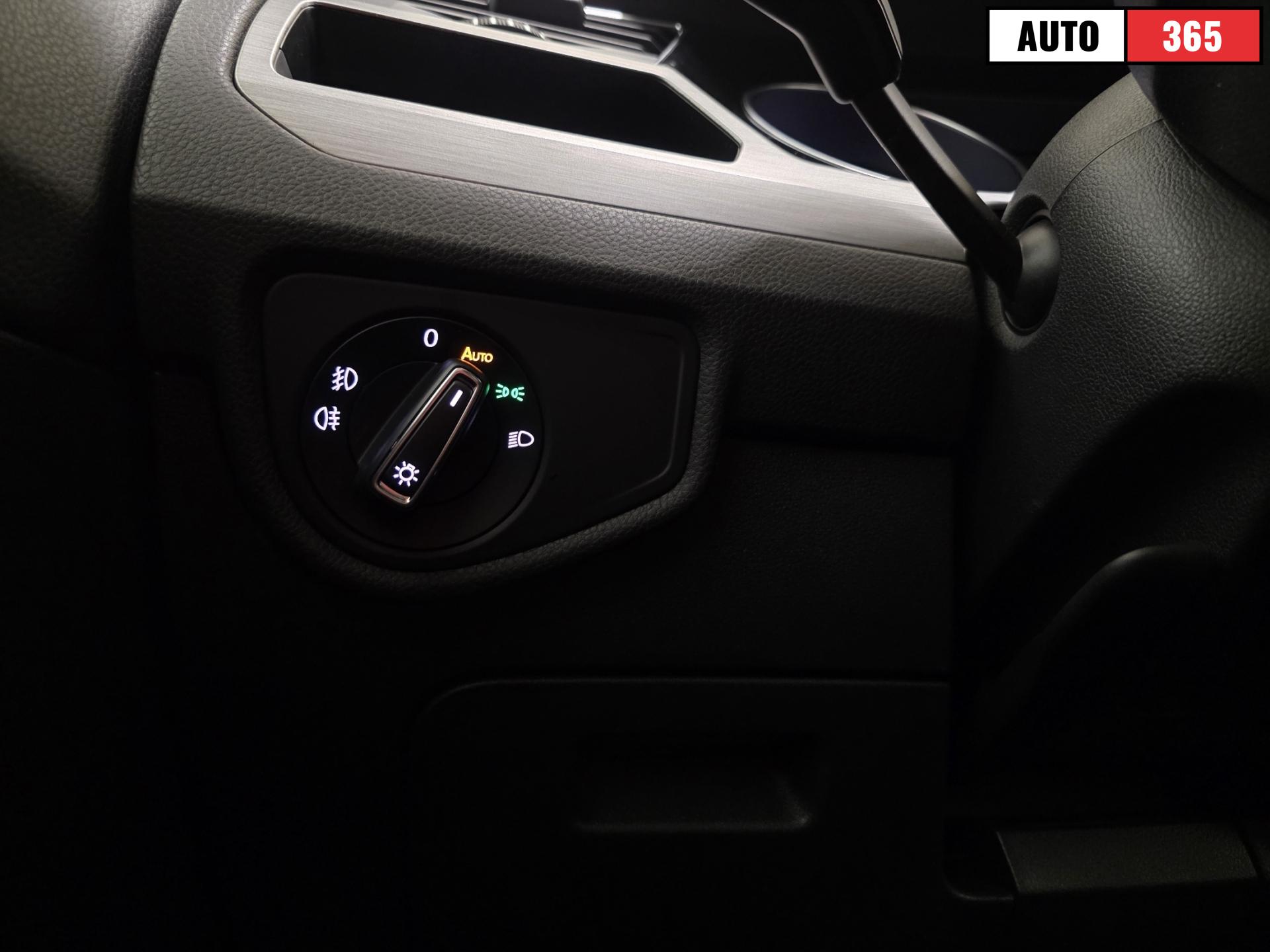 Volkswagen Touran - Image 27