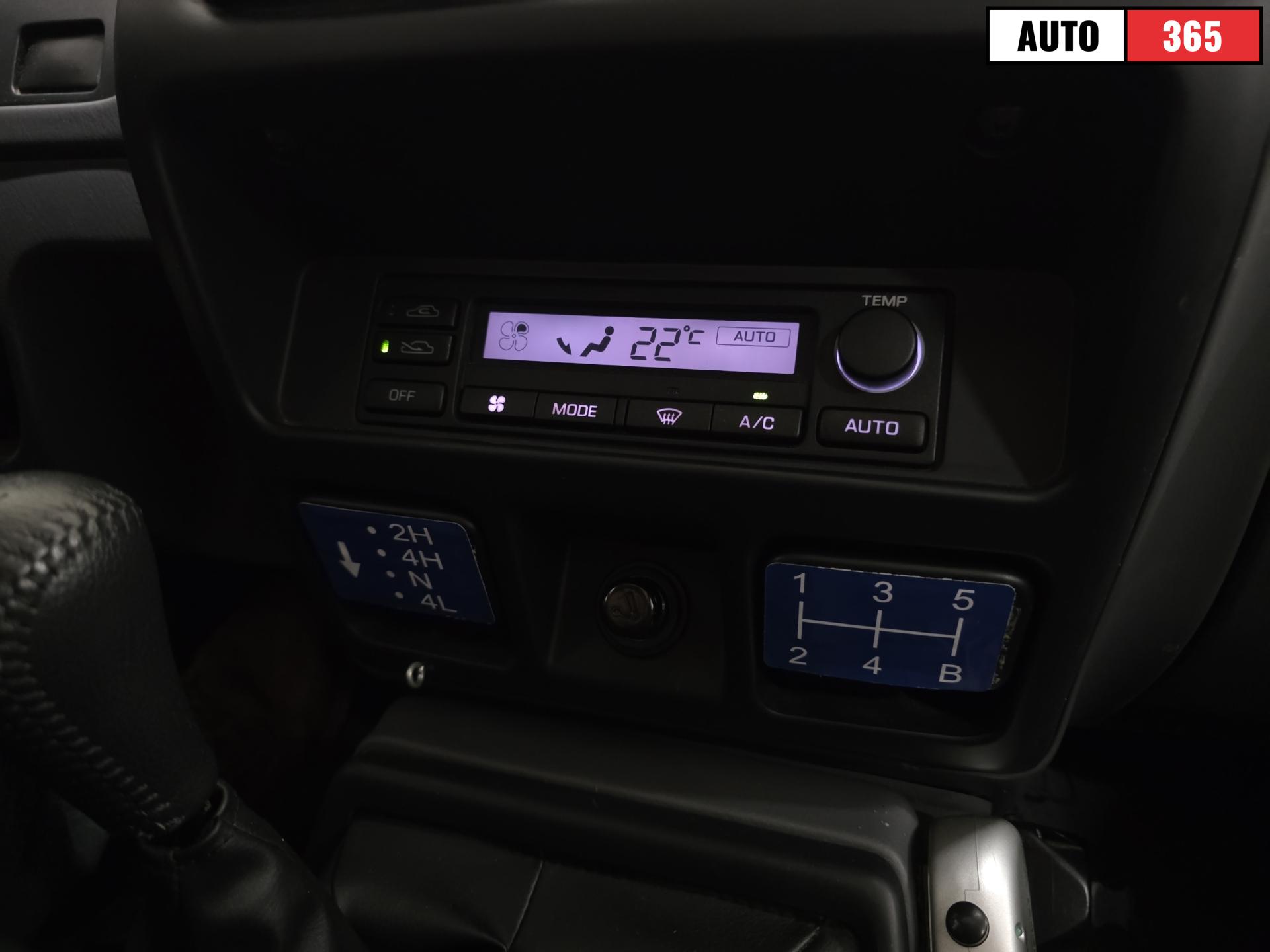 Nissan Navara - Image 19