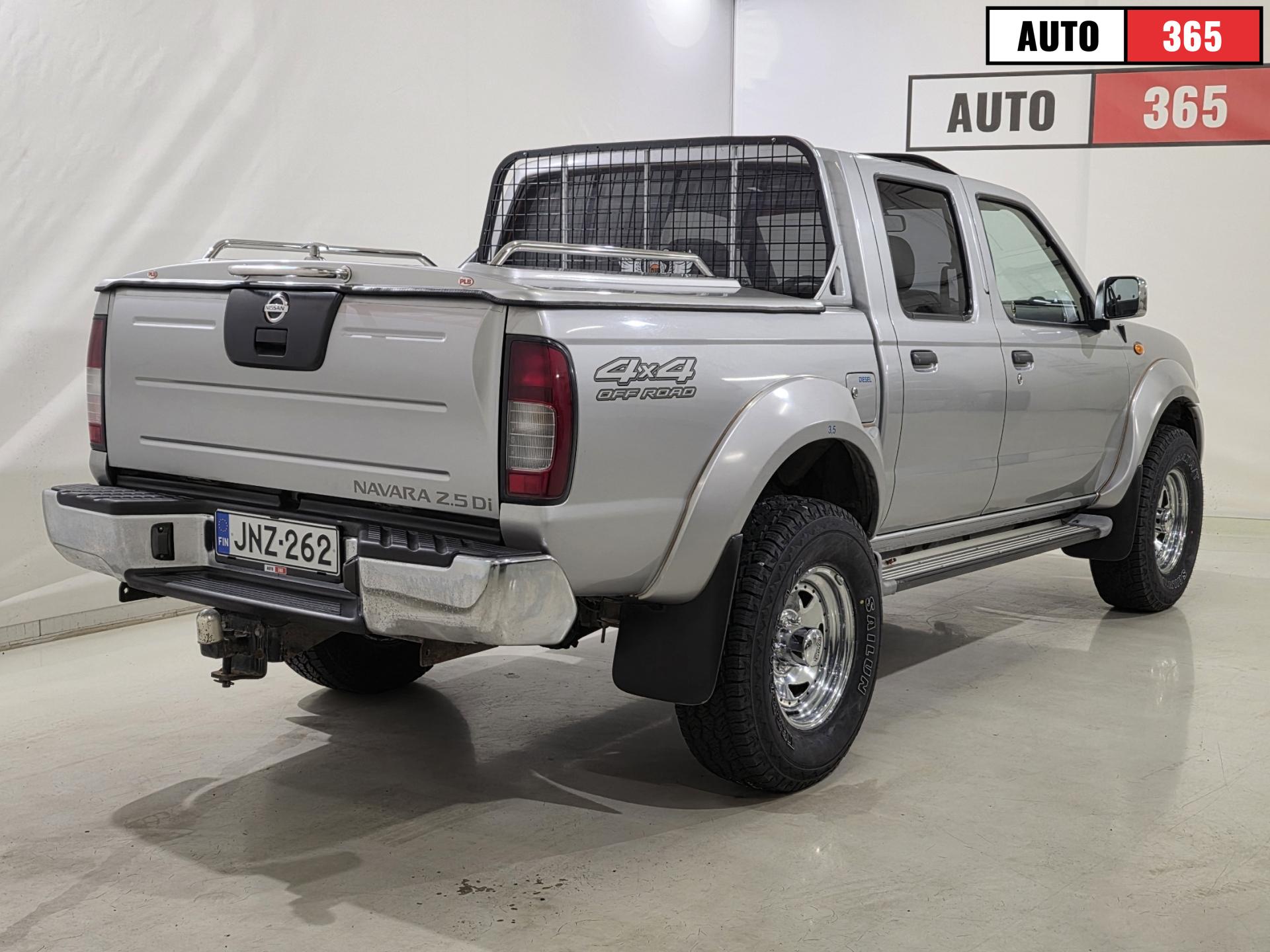Nissan Navara - Image 4