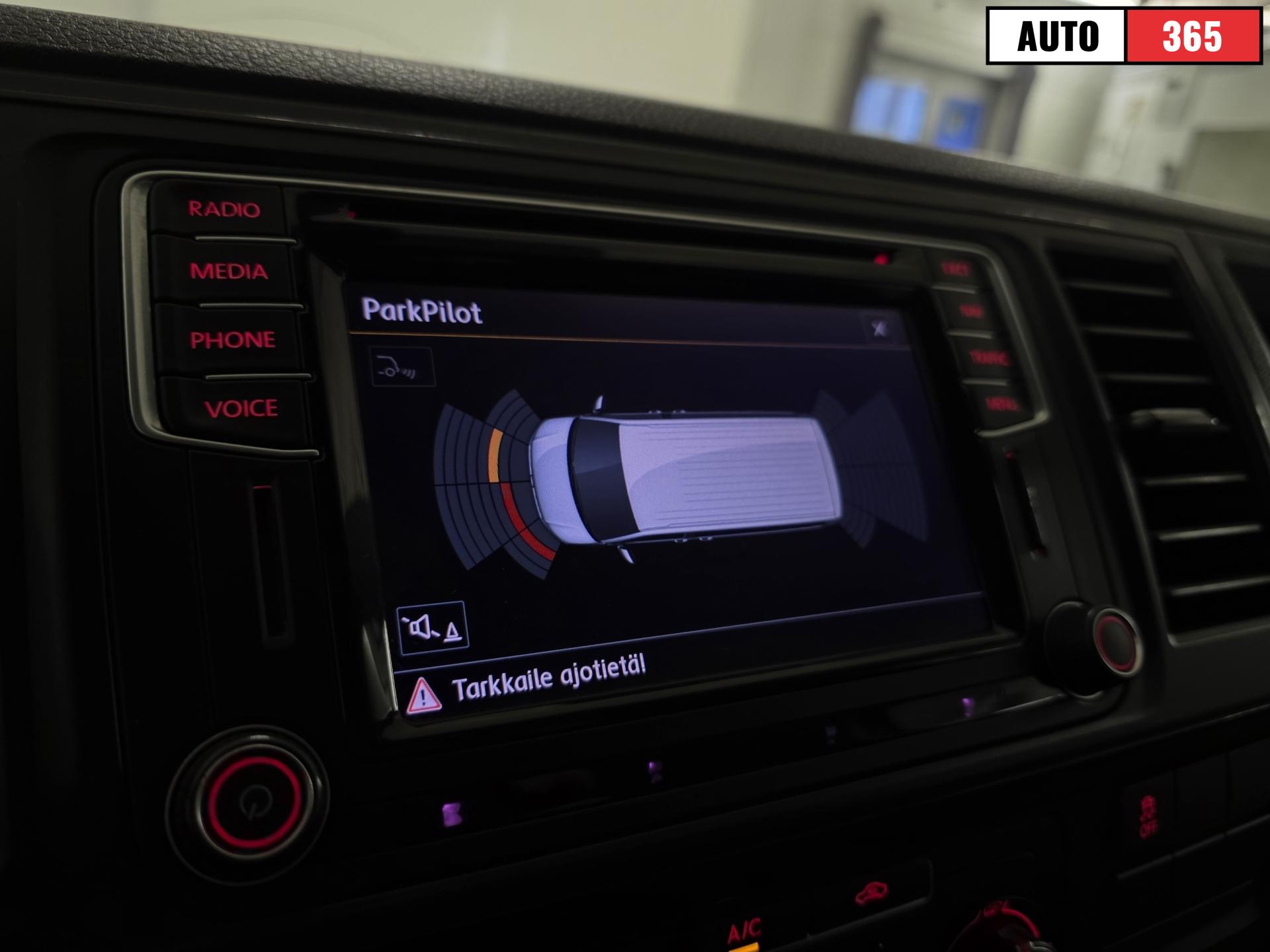 Volkswagen Transporter - Image 19