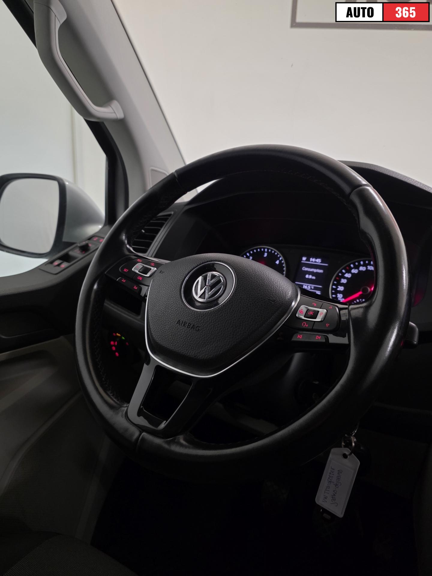 Volkswagen Transporter - Image 10