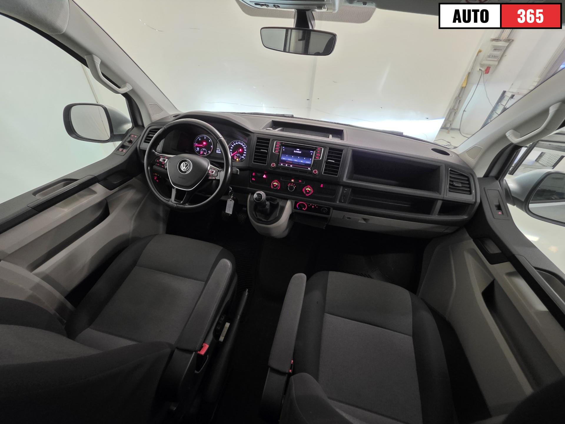 Volkswagen Transporter - Image 6