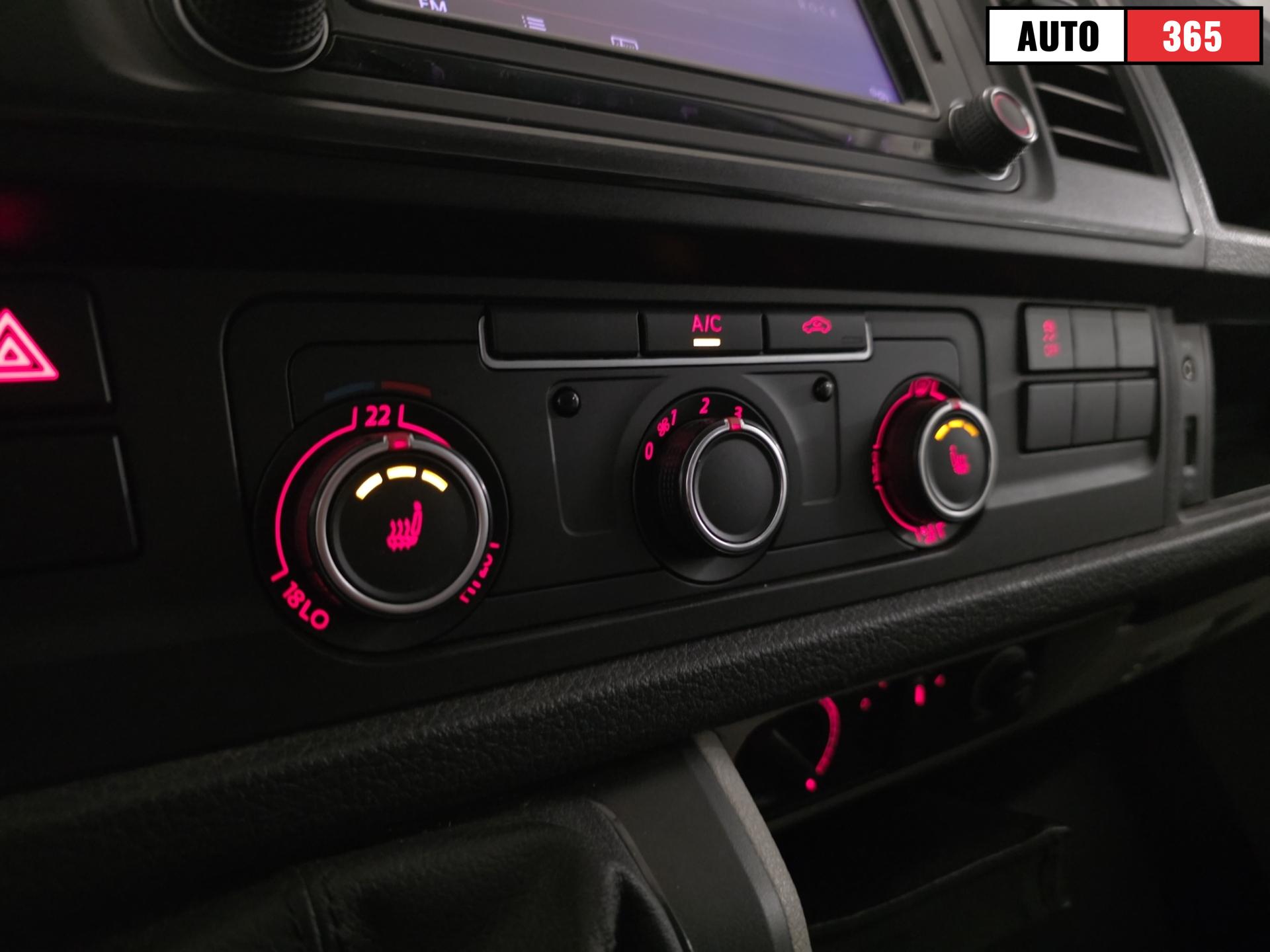 Volkswagen Transporter - Image 14