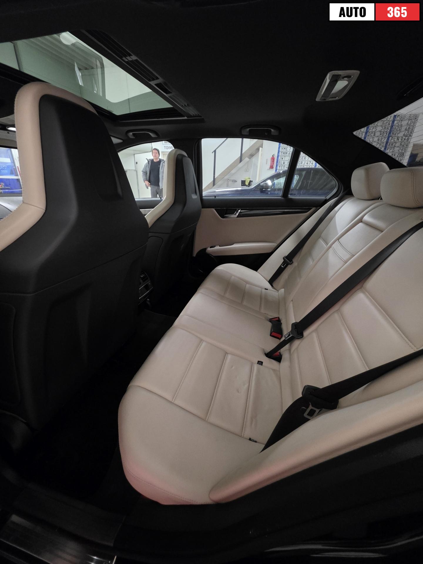 Mercedes-Benz C 63 AMG - Image 9