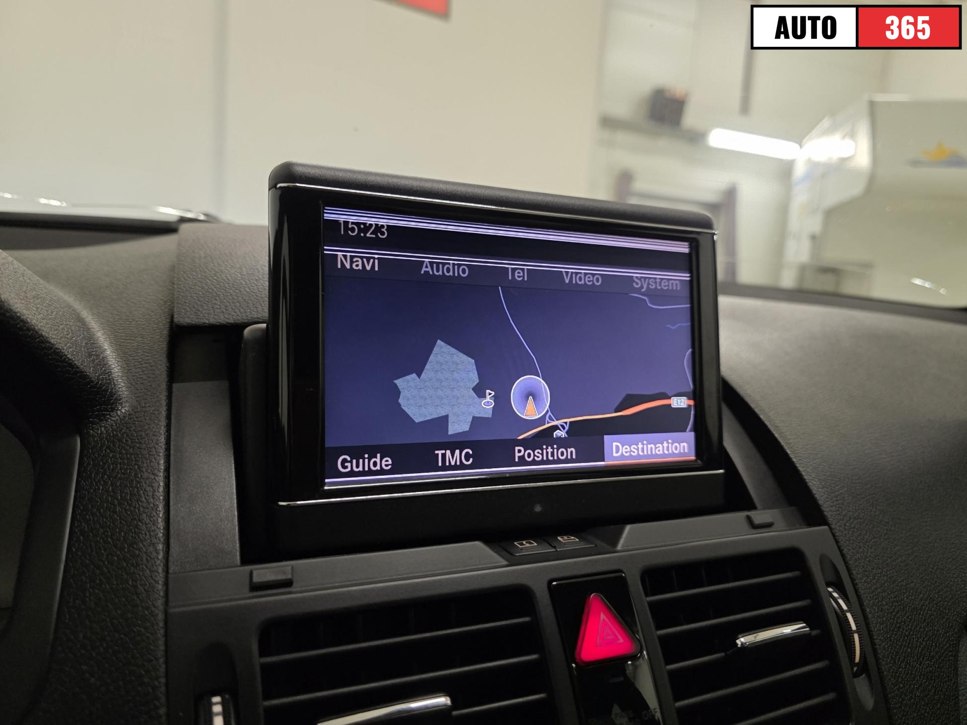 Mercedes-Benz C 63 AMG - Image 14