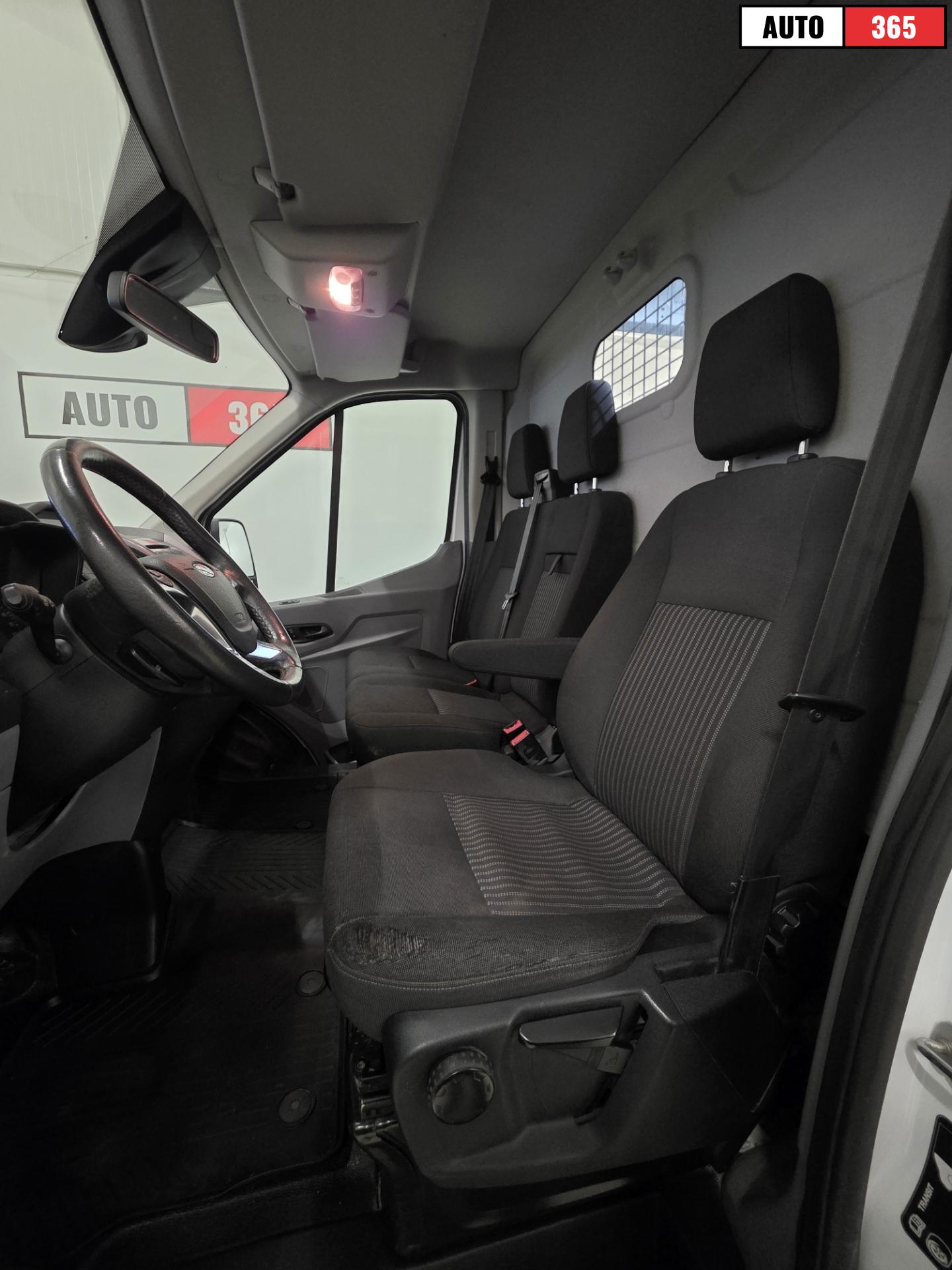 Ford Transit - Image 5