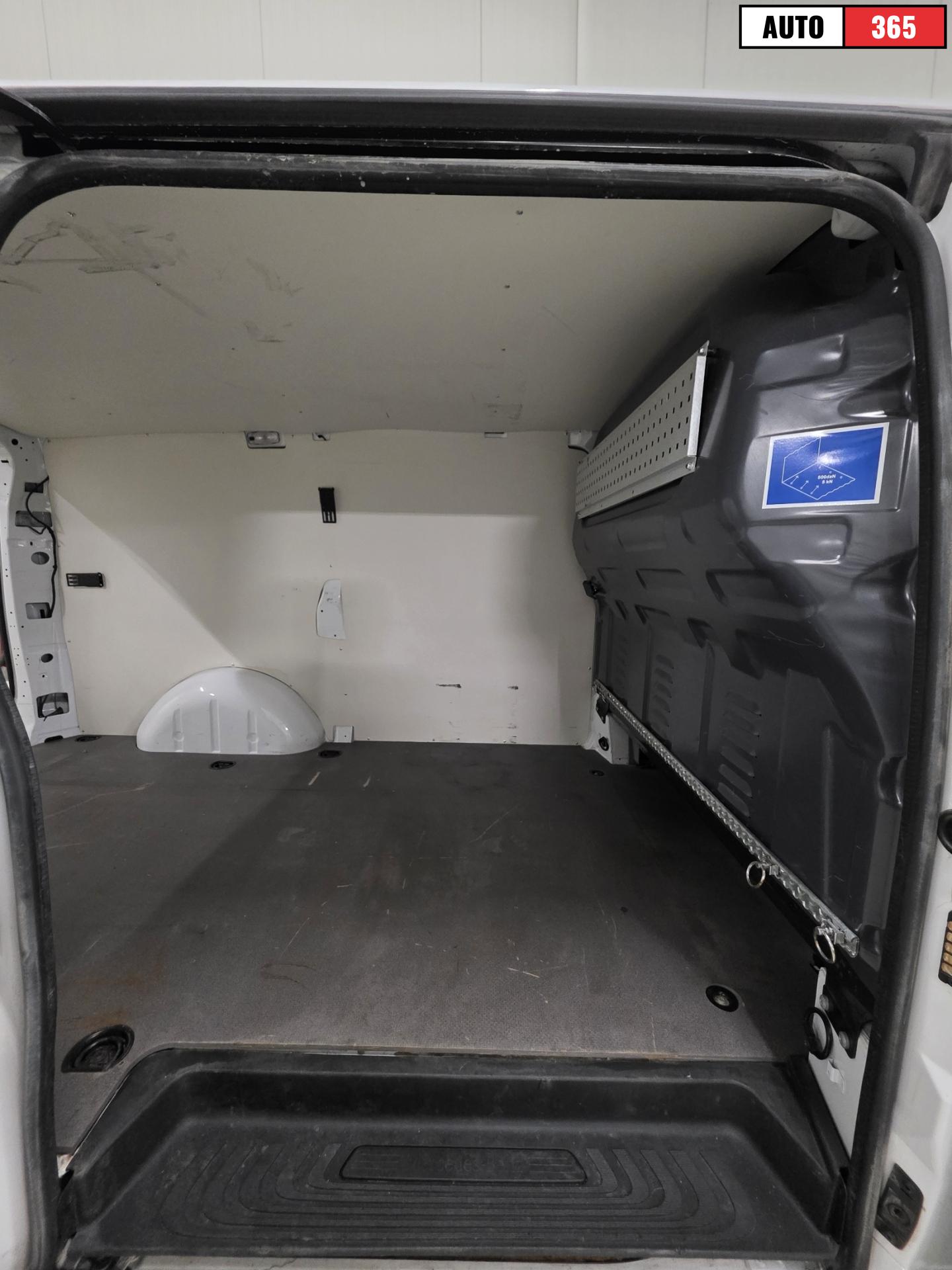 Mercedes-Benz Vito - Image 6