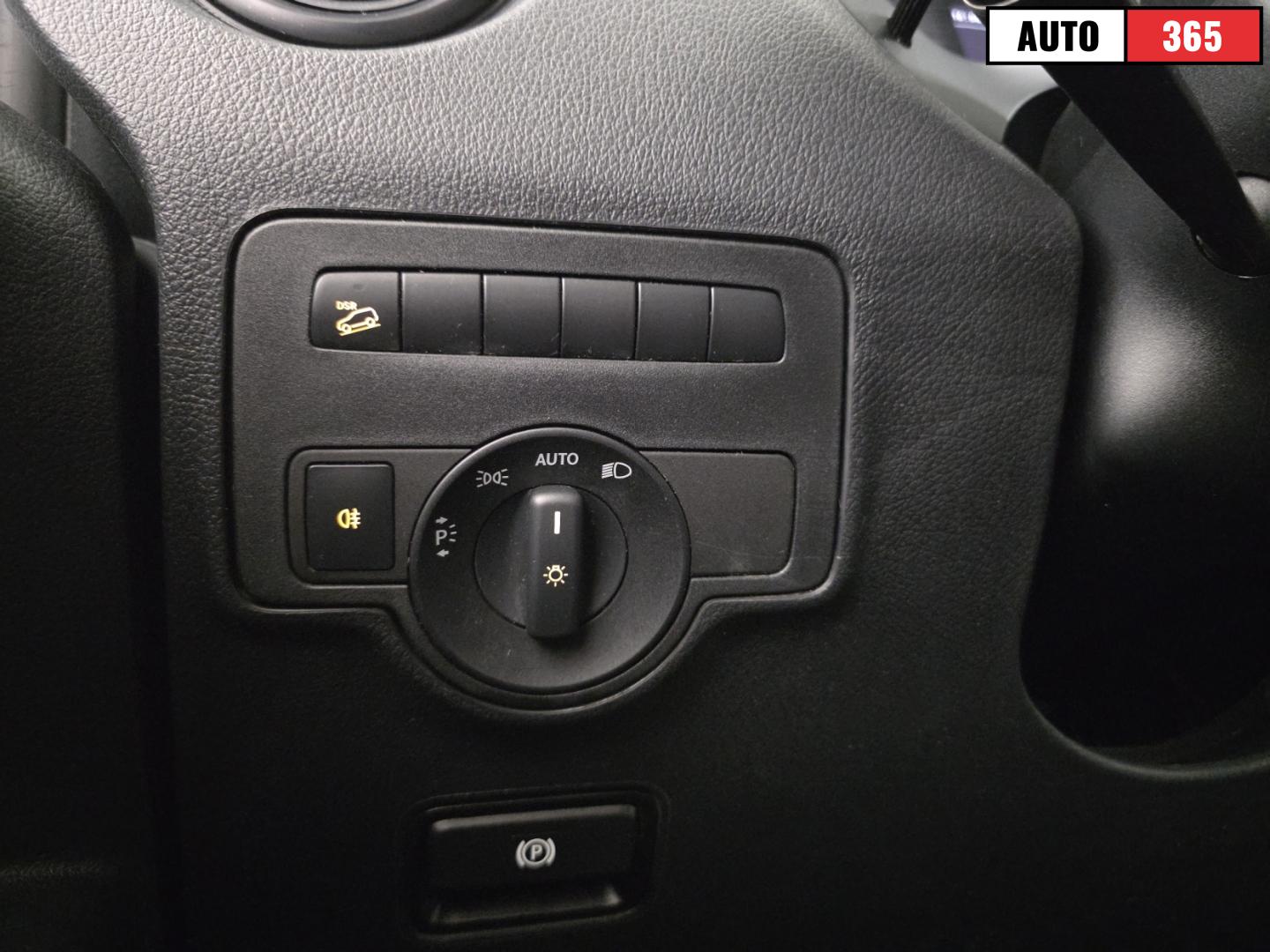 Mercedes-Benz Vito - Image 16