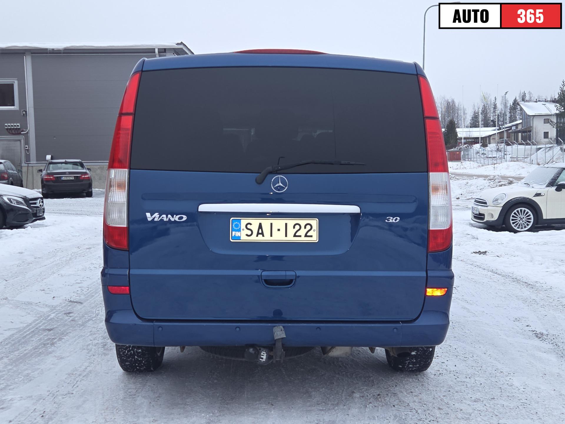 Mercedes-Benz Viano - Image 24