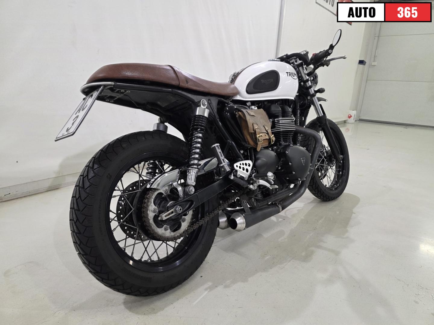 Triumph Thruxton - Image 4