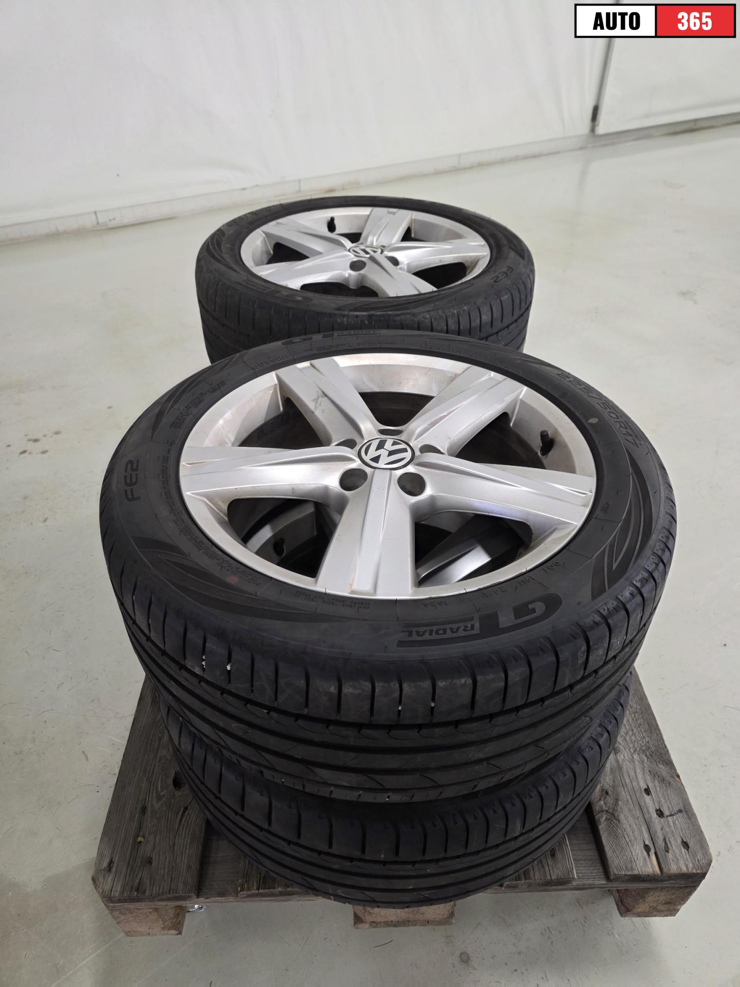 Volkswagen Passat - Image 20