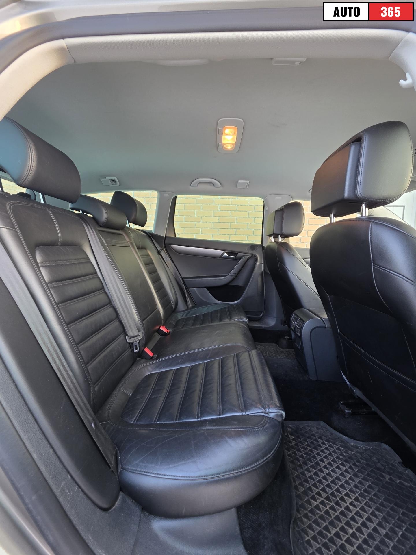 Volkswagen Passat - Image 9