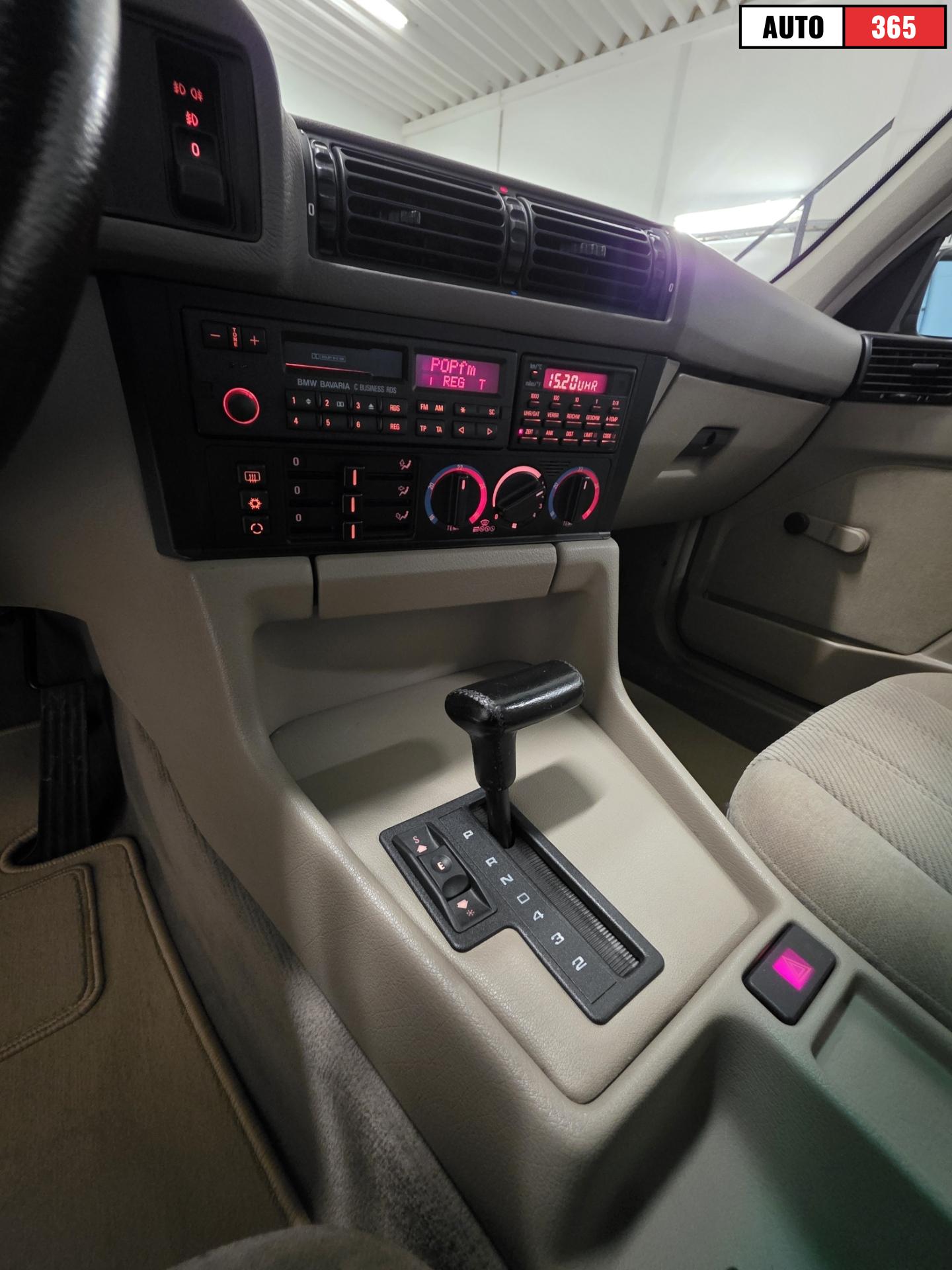 BMW 525 - Image 17