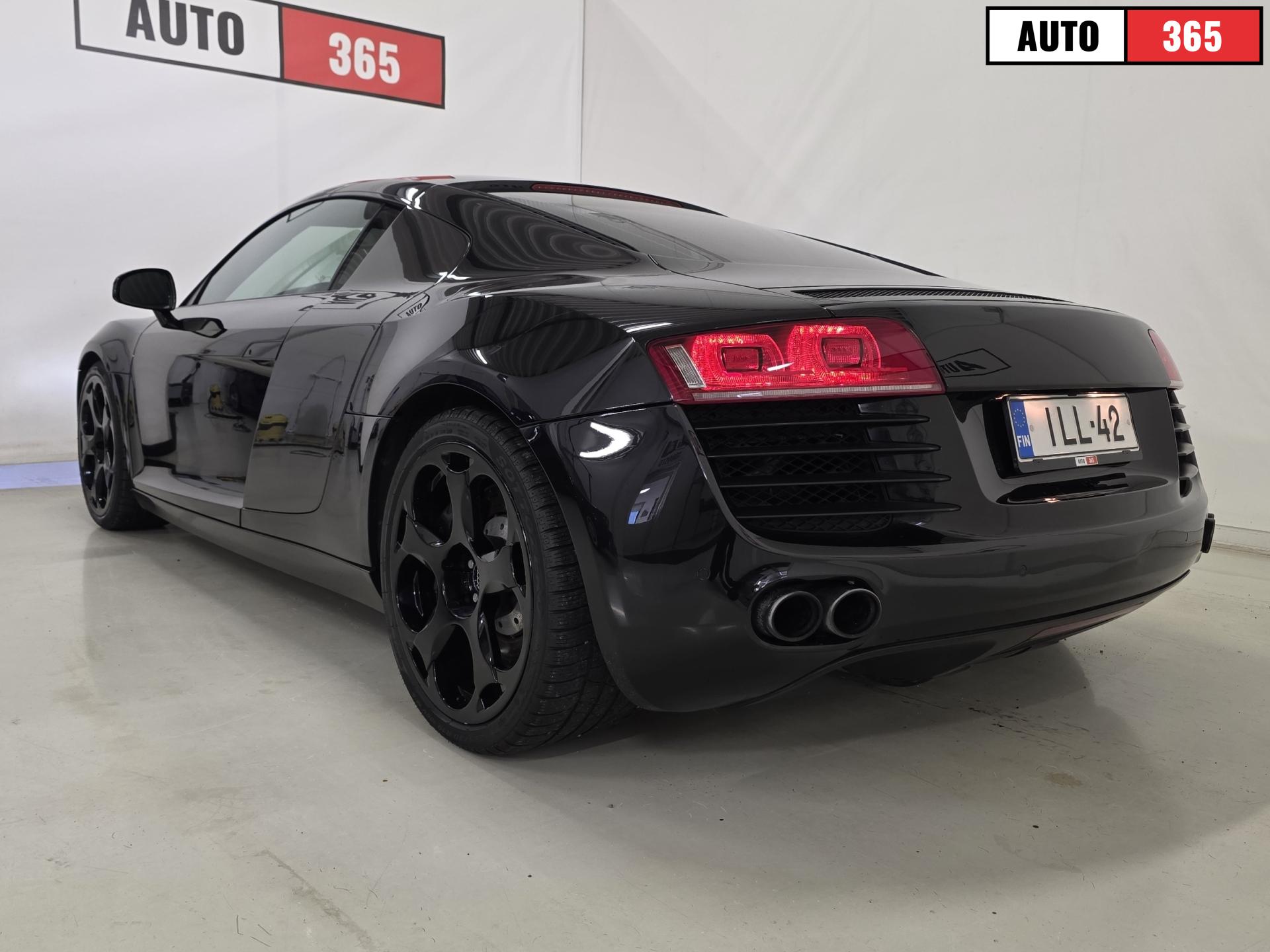 Audi R8 - Image 4