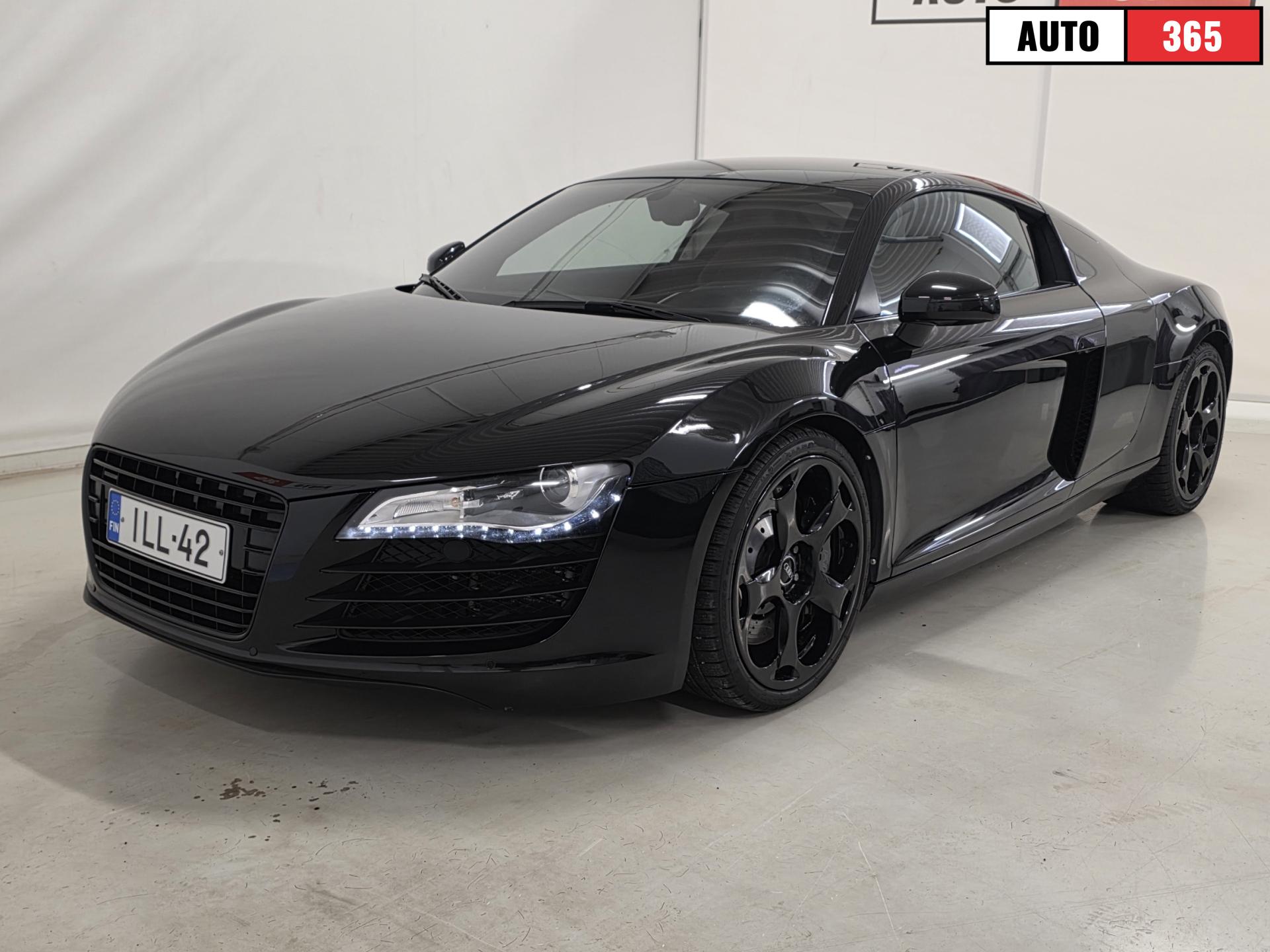 Audi R8 - Image 2