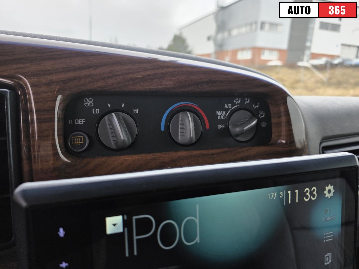 Chevrolet Chevy Van - Image 16