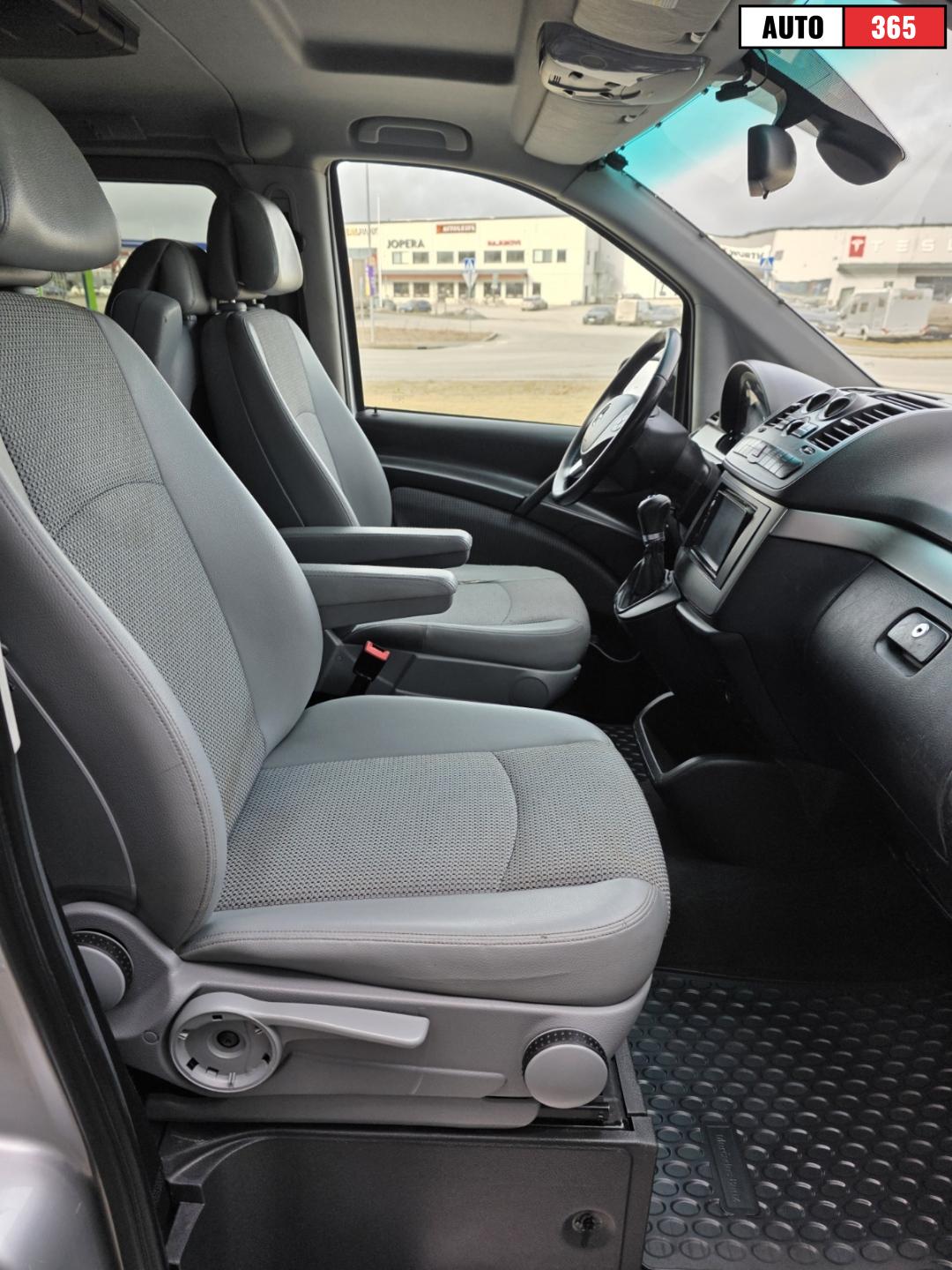 Mercedes-Benz Viano - Image 6