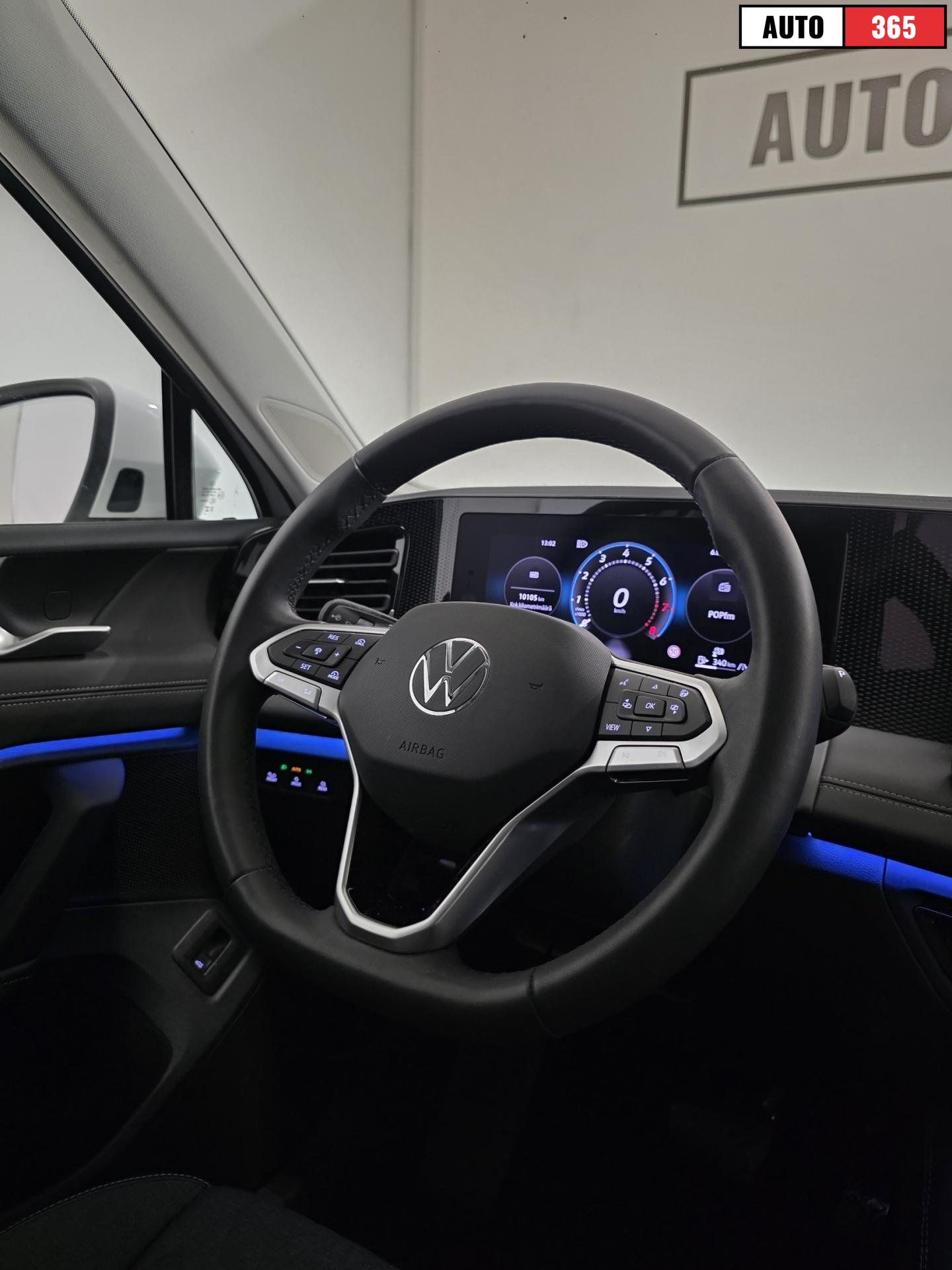 Volkswagen Tiguan - Image 12