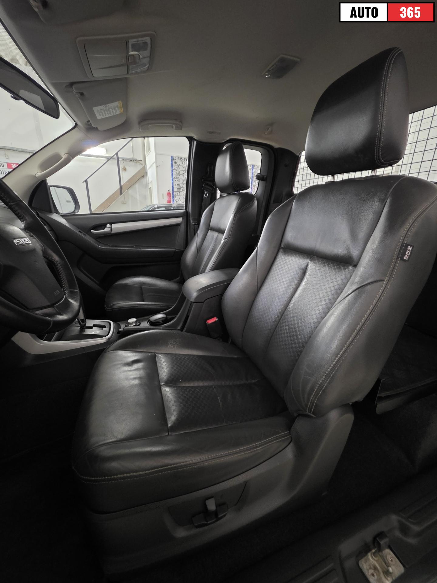 Isuzu D-Max - Image 8