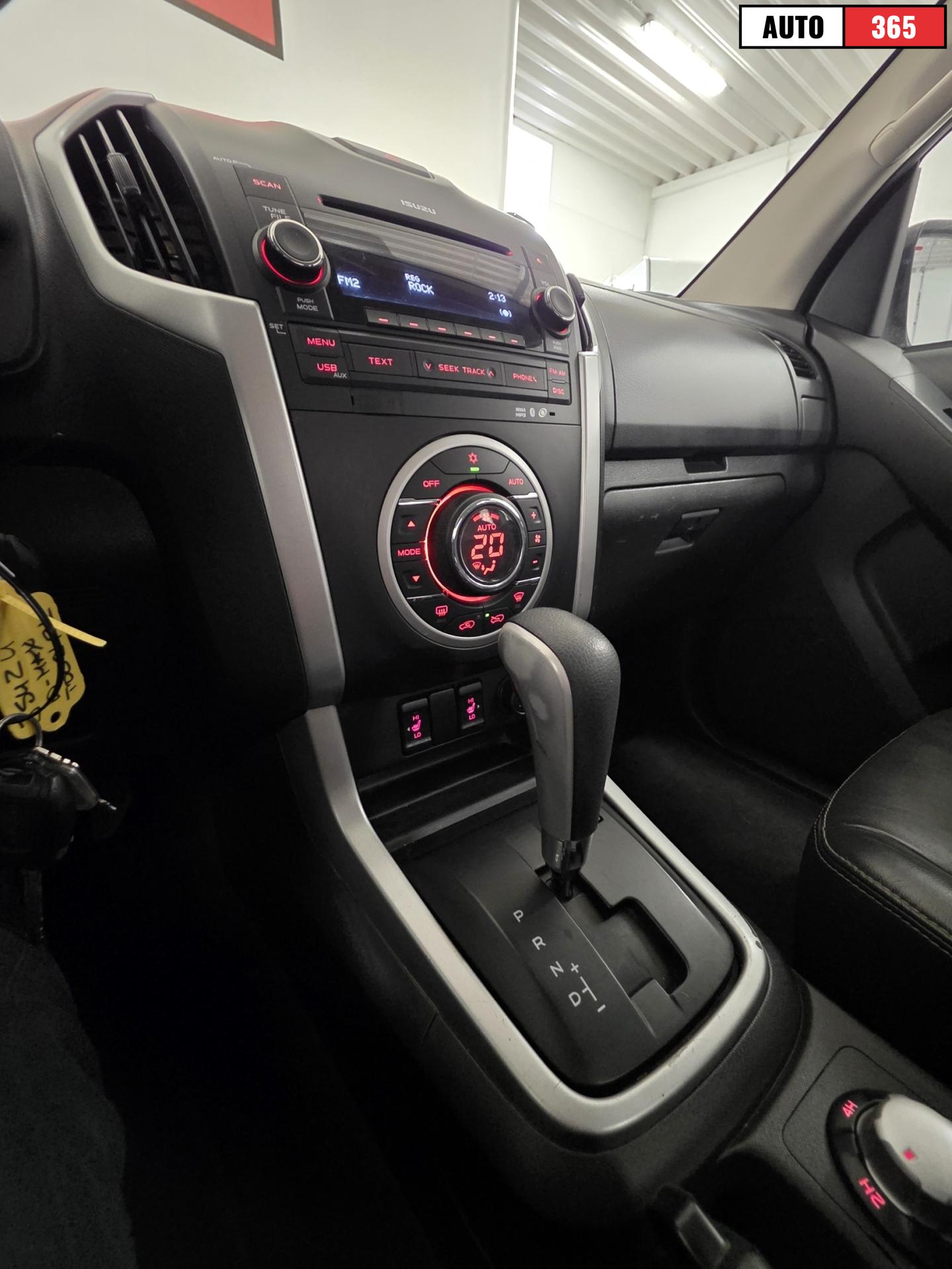 Isuzu D-Max - Image 15