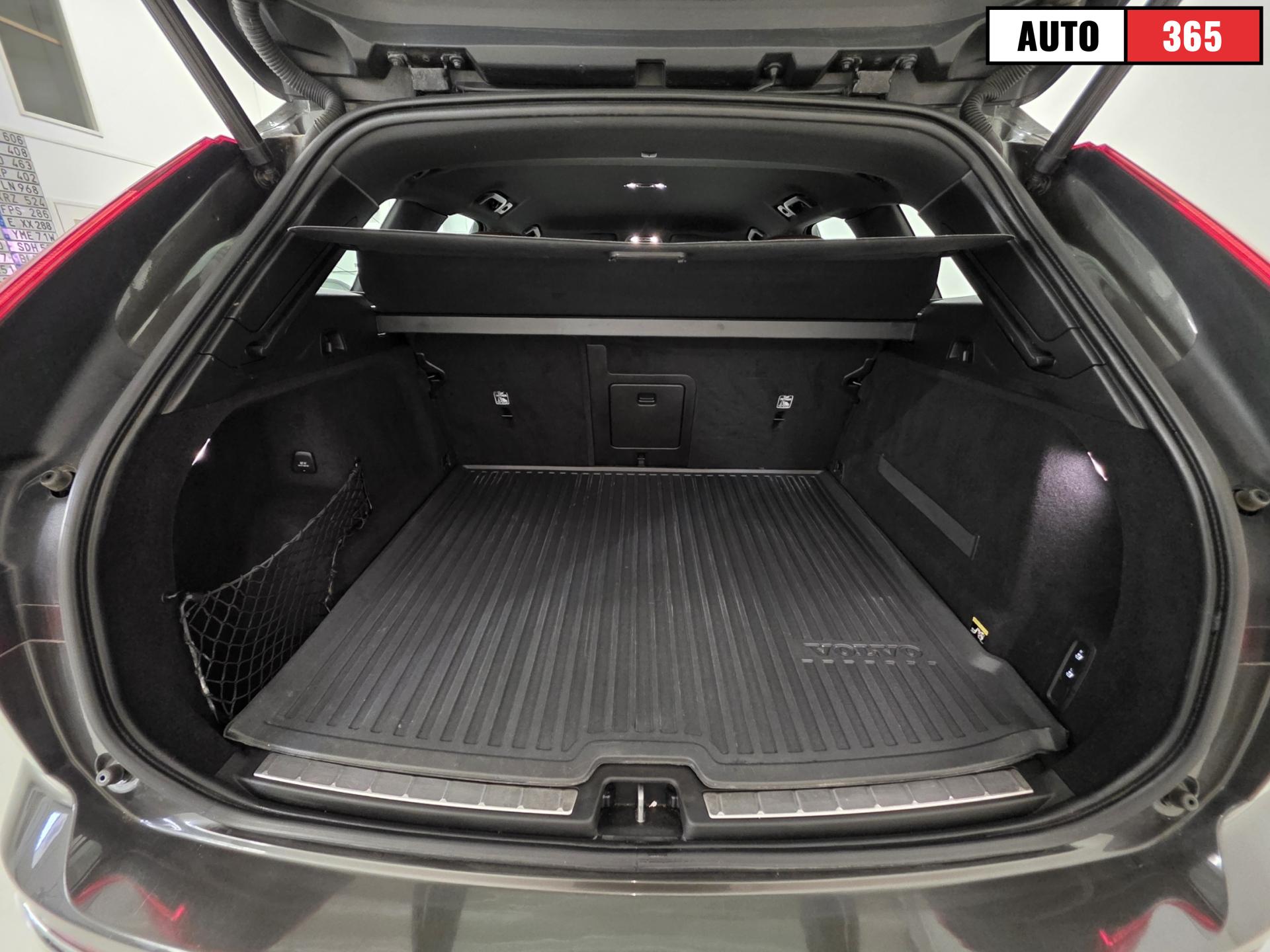 Volvo XC60 - Image 10