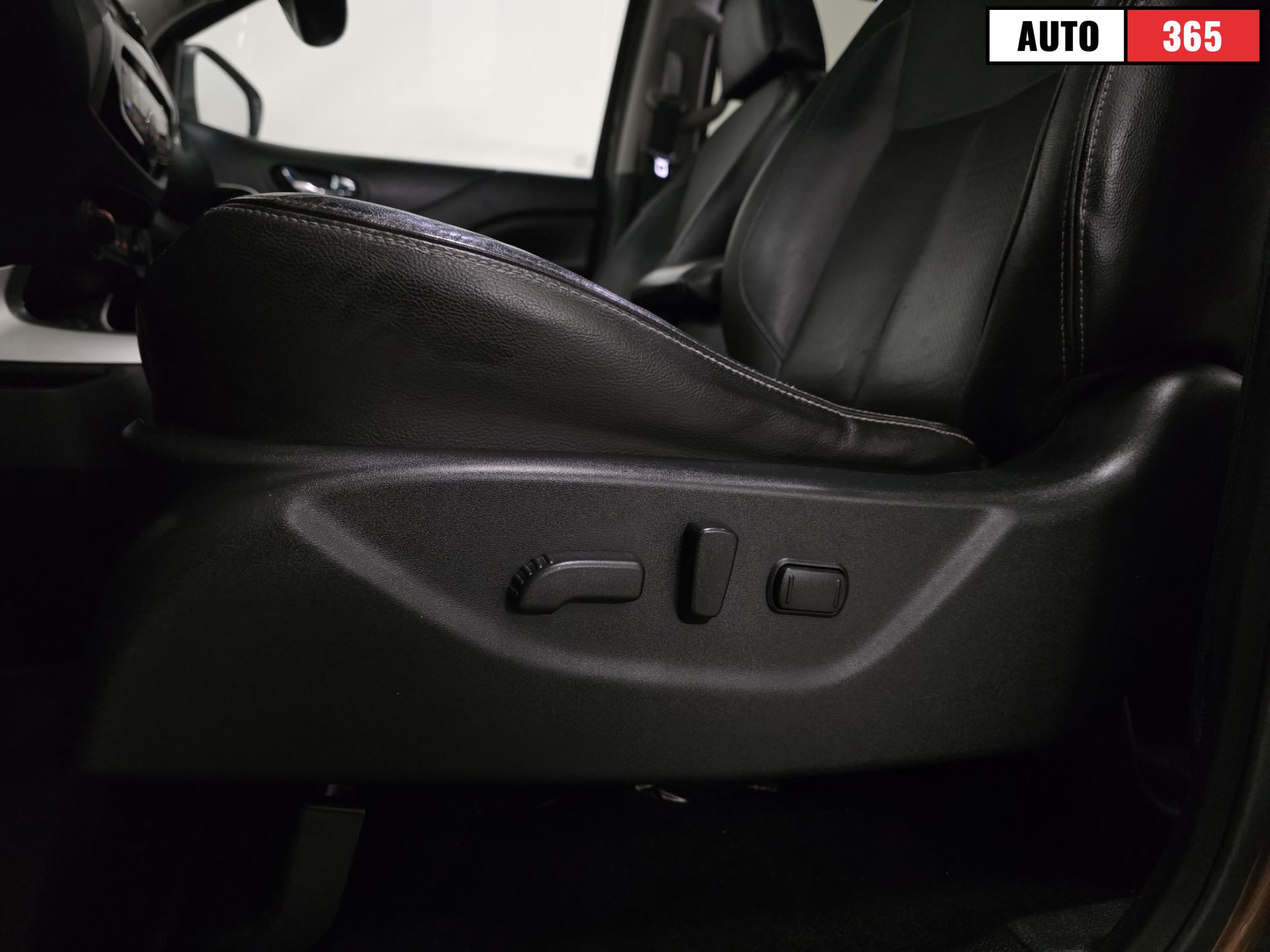 Nissan Navara - Image 25