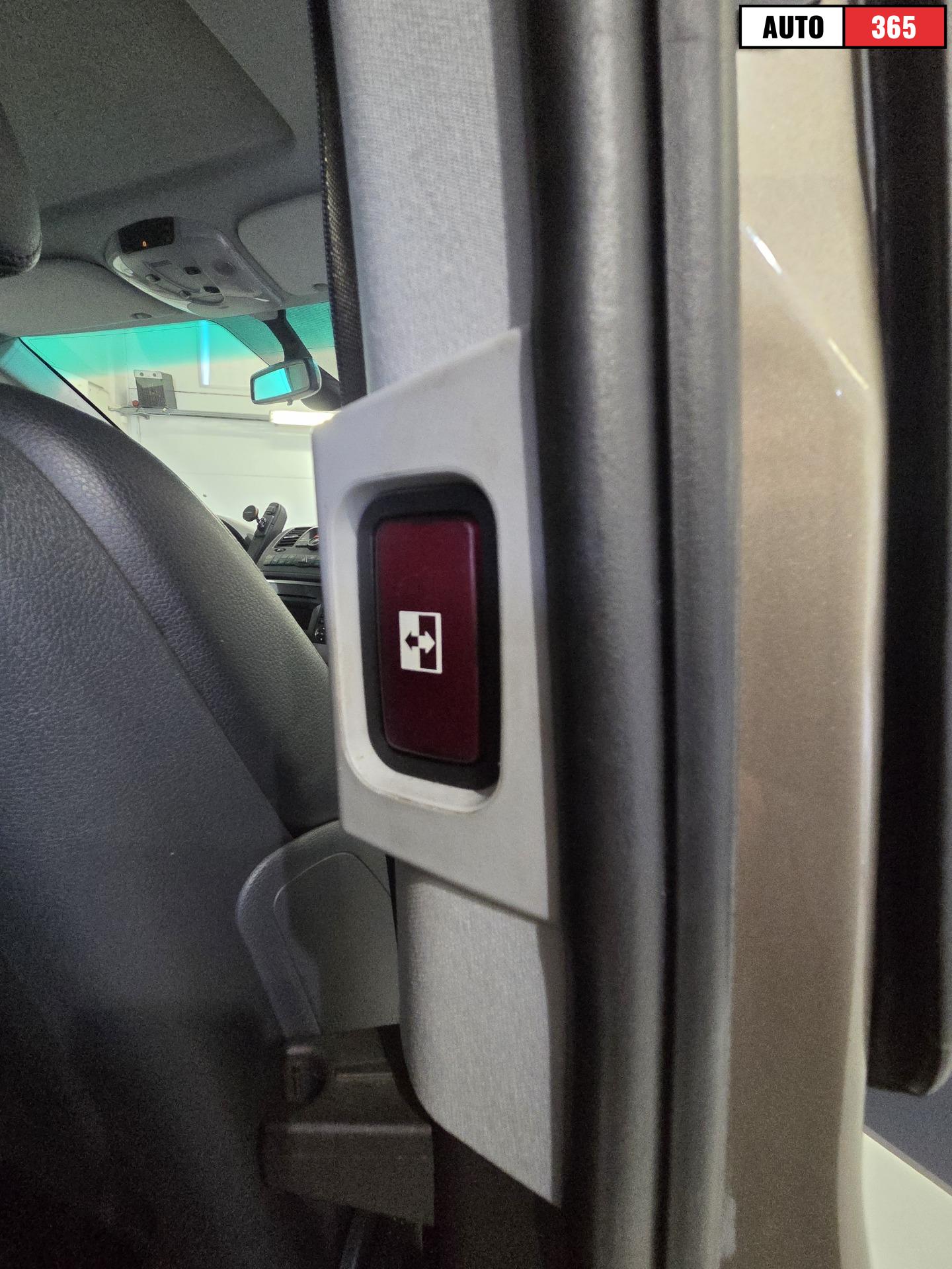 Mercedes-Benz Viano - Image 4