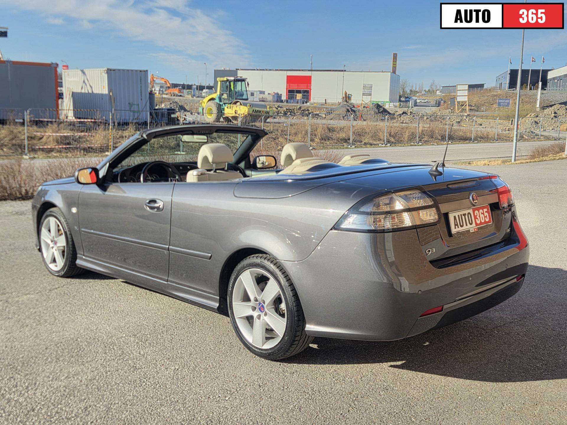 Saab 9-3 - Image 2