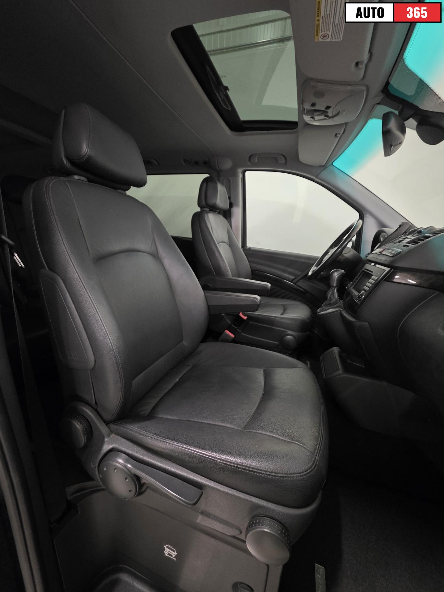 Mercedes-Benz Viano - Image 7