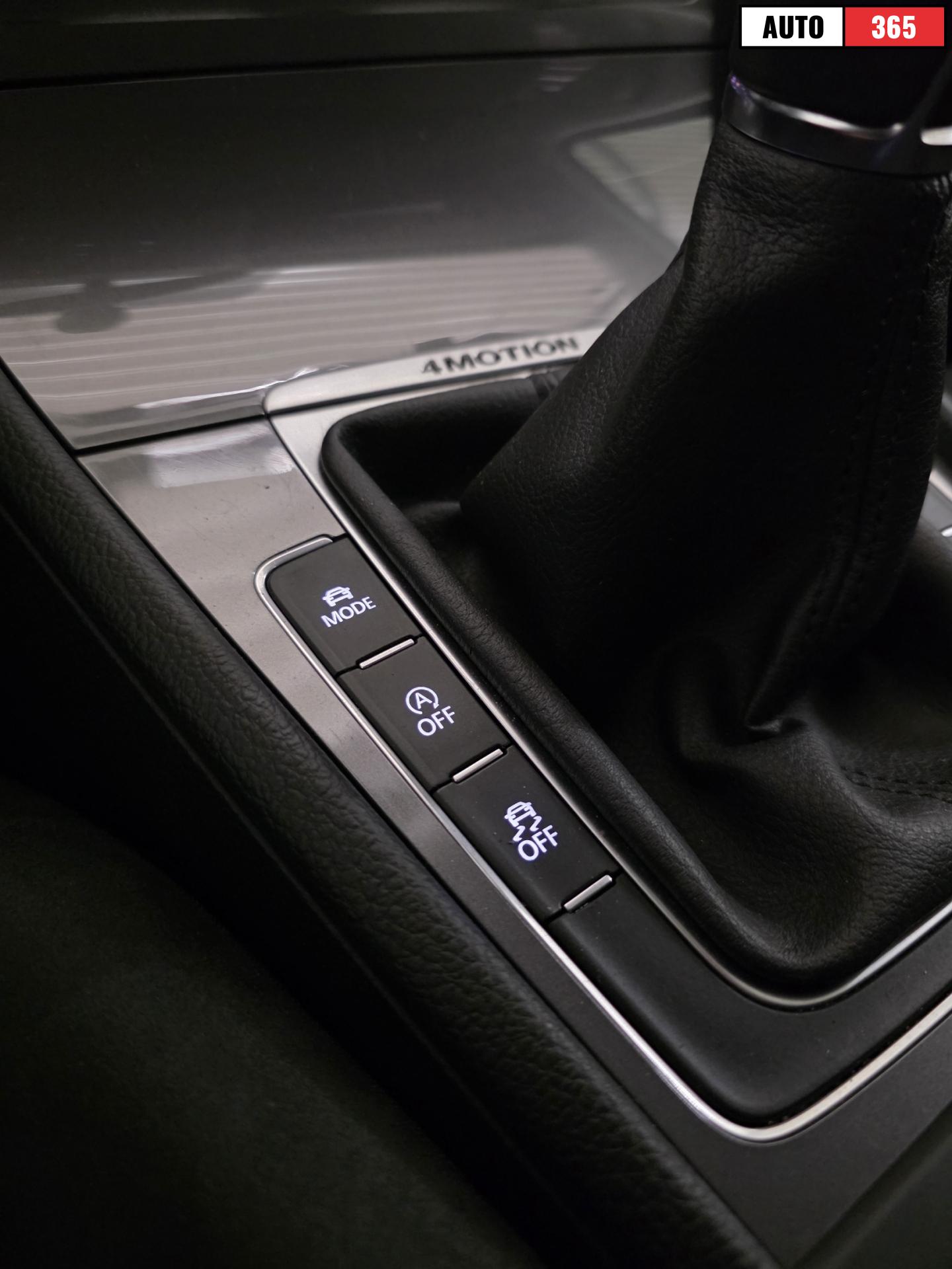 Volkswagen Golf - Image 13