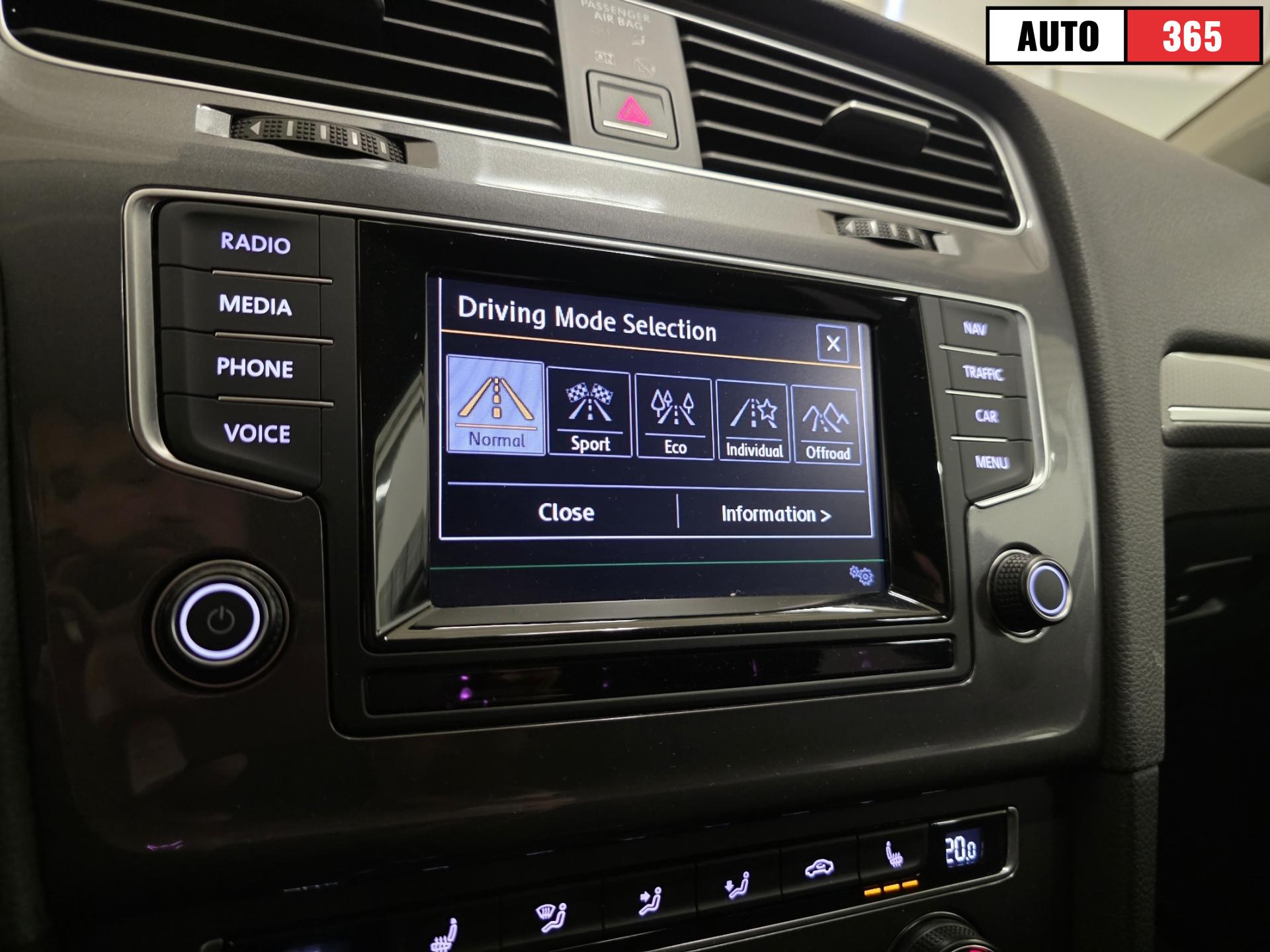 Volkswagen Golf - Image 19