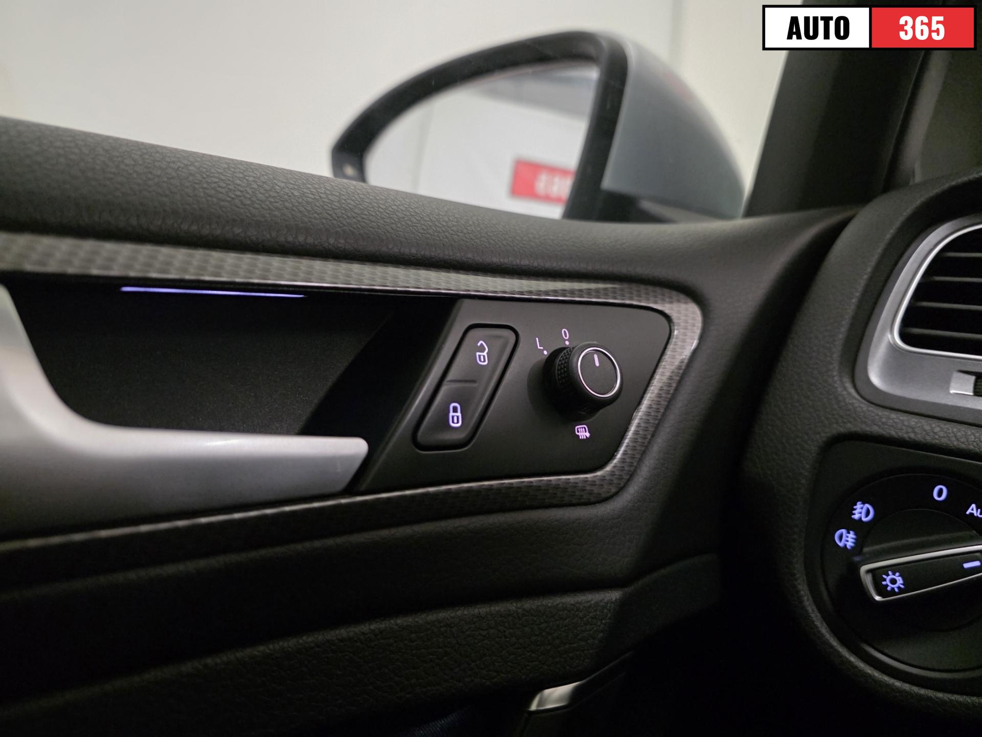 Volkswagen Golf - Image 21