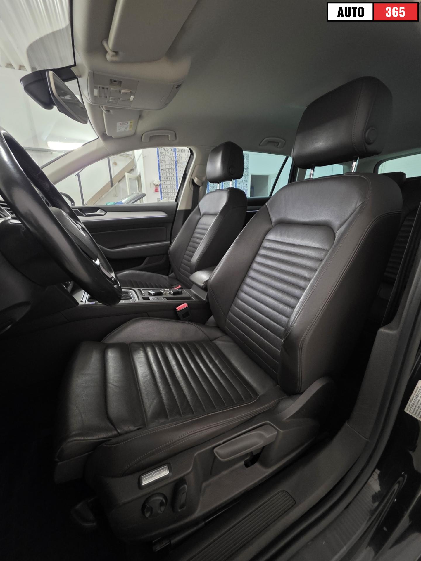 Volkswagen Passat - Image 5