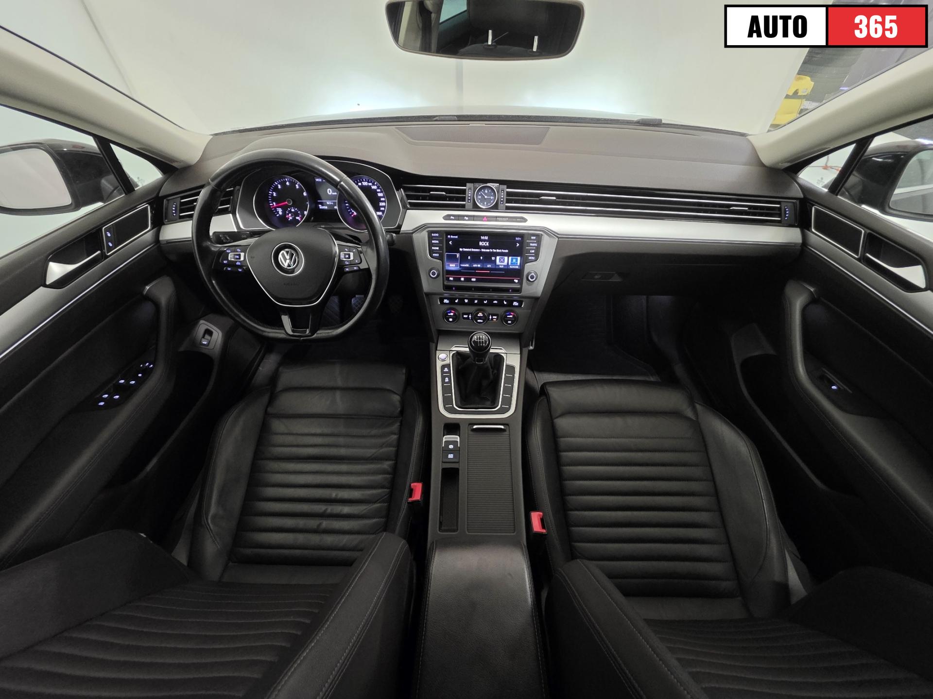 Volkswagen Passat - Image 6