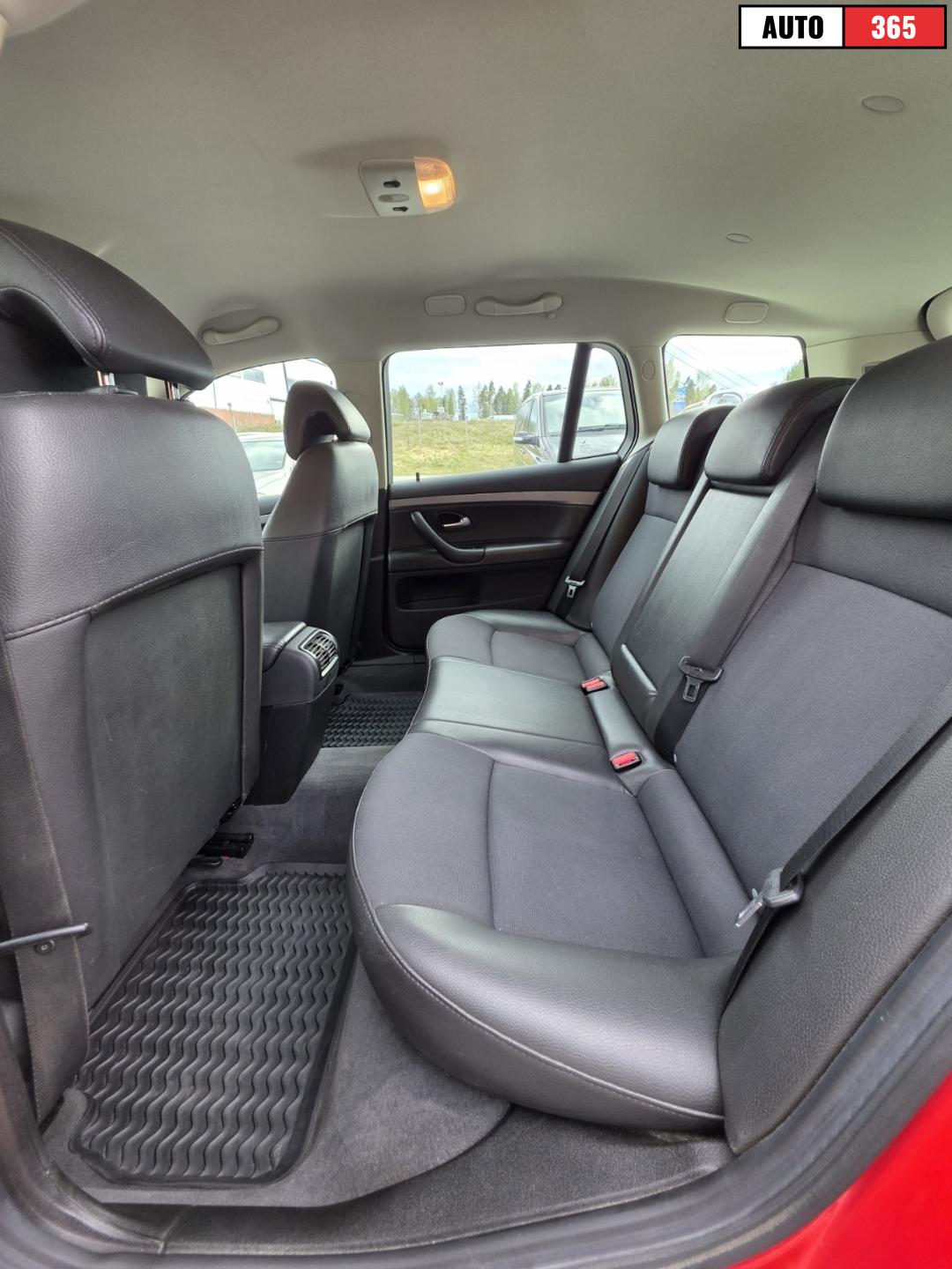 Saab 9-3 - Image 11