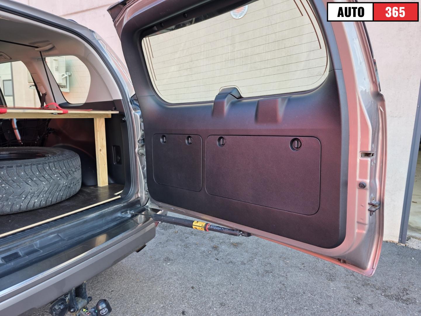Toyota Land Cruiser - Image 11