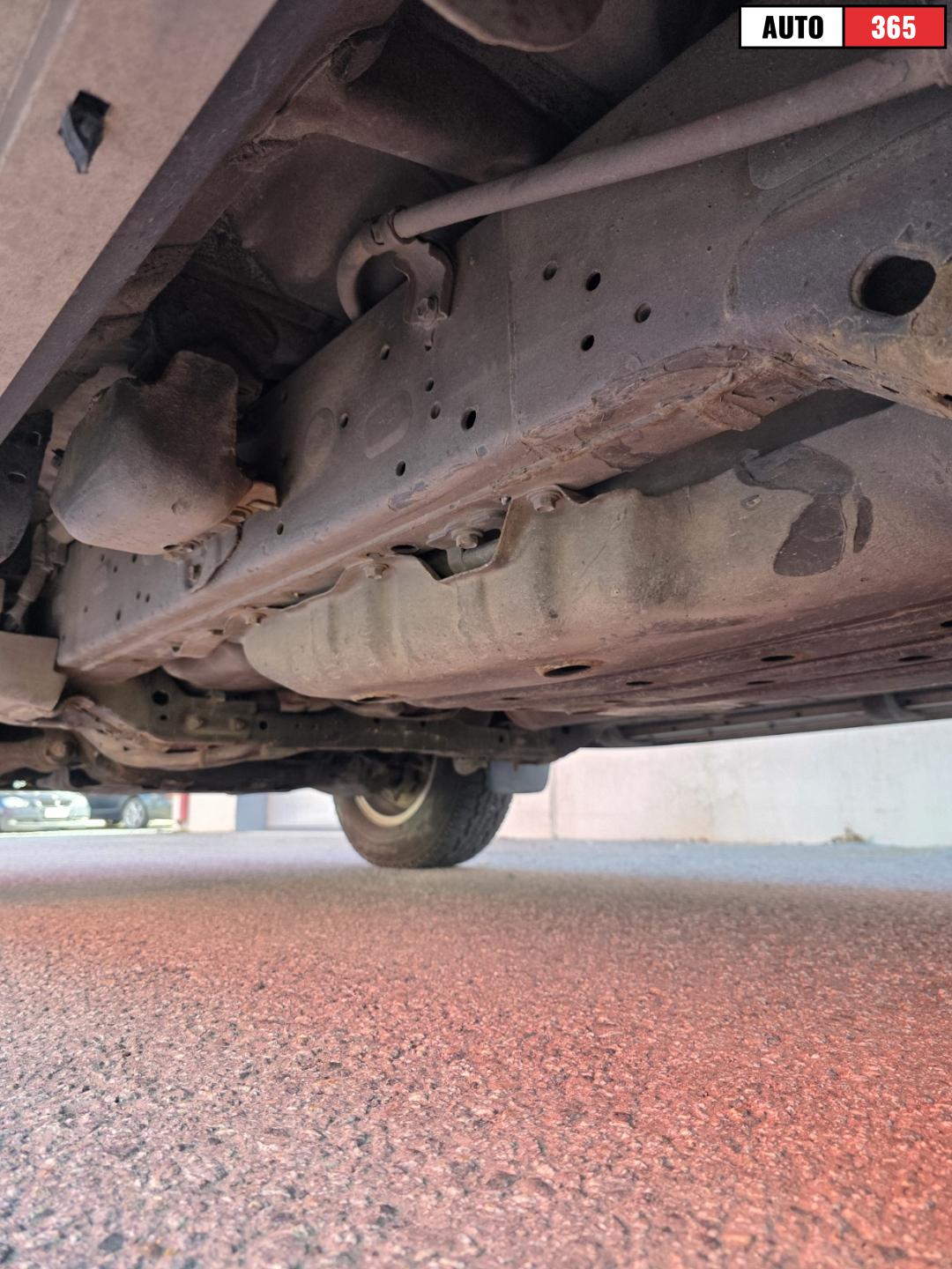 Toyota Land Cruiser - Image 20
