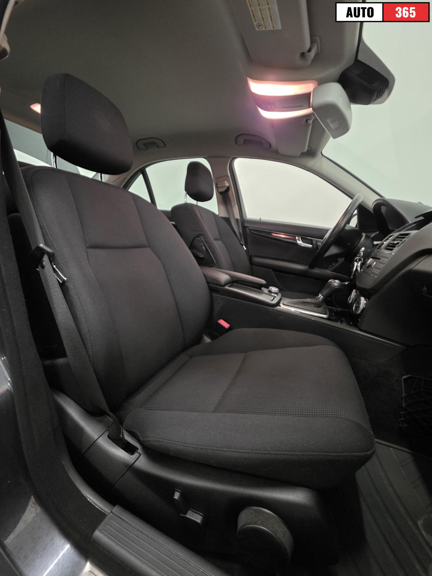 Mercedes-Benz C - Image 7