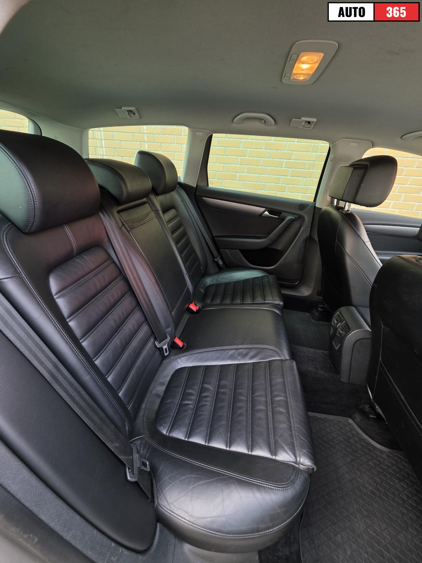 Volkswagen Passat - Image 8