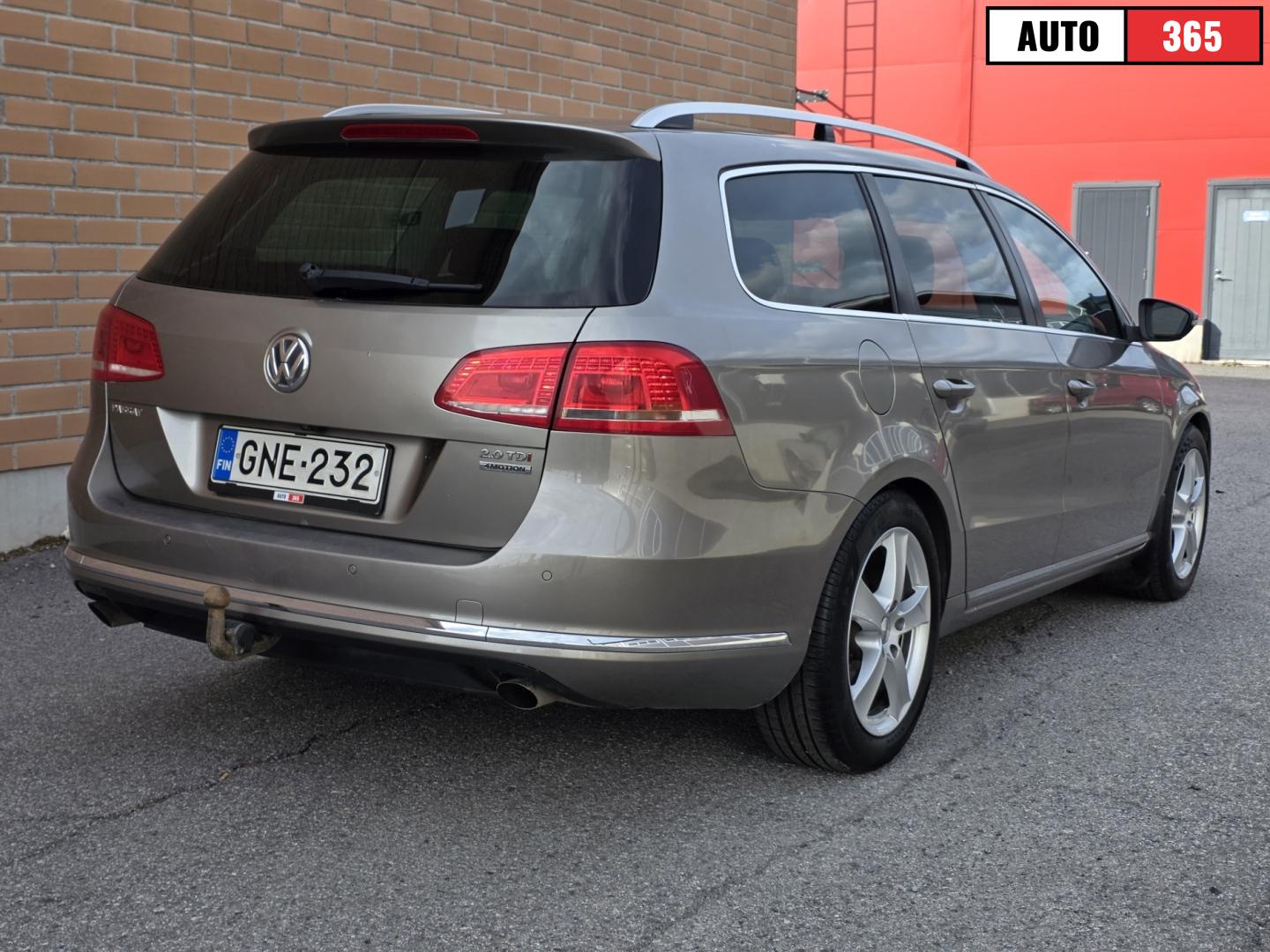 Volkswagen Passat - Image 3