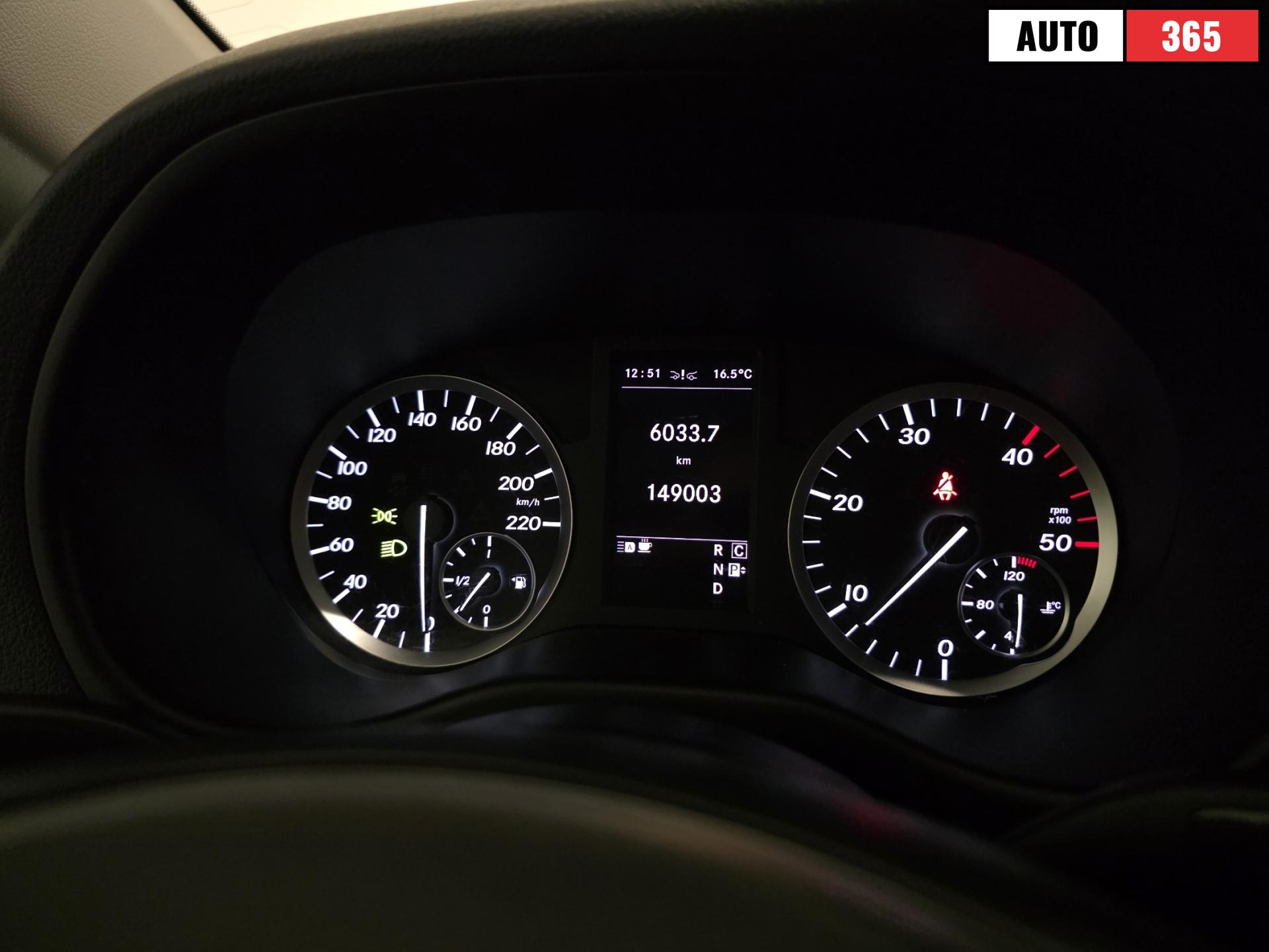 Mercedes-Benz Vito - Image 13