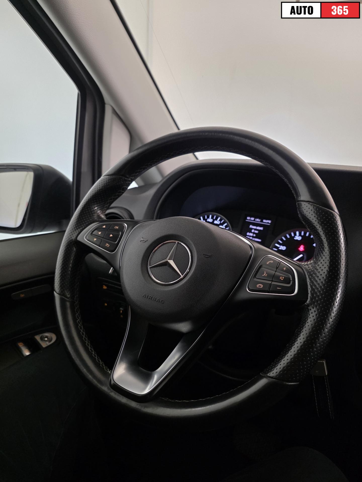 Mercedes-Benz Vito - Image 12